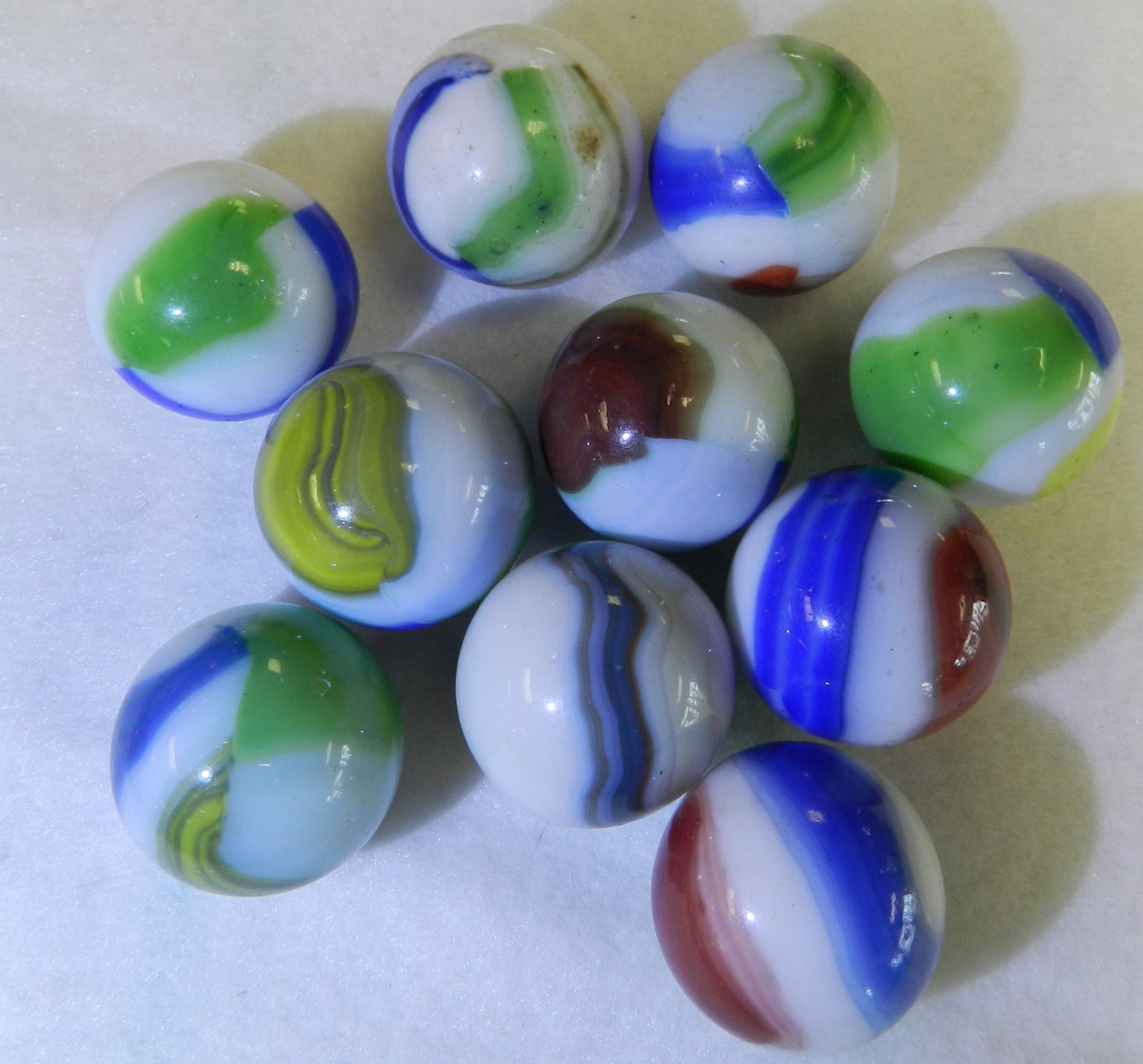 #20555m Vintage Group of 10 Marble King Shooter Marbles .96 to 1.0 Inches