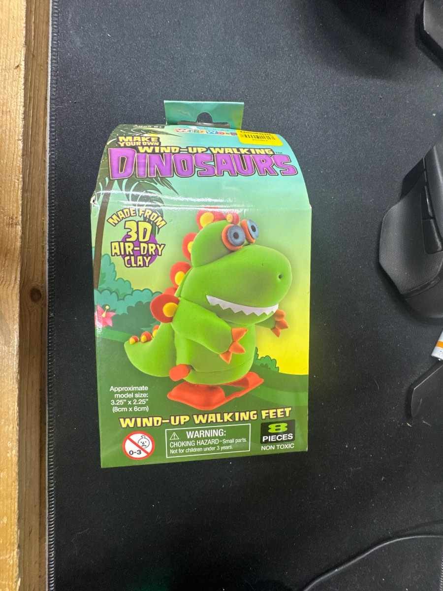 Make Your Own Wind-Up Walking Dinosaurs 3D Air-Dry Clay Kit