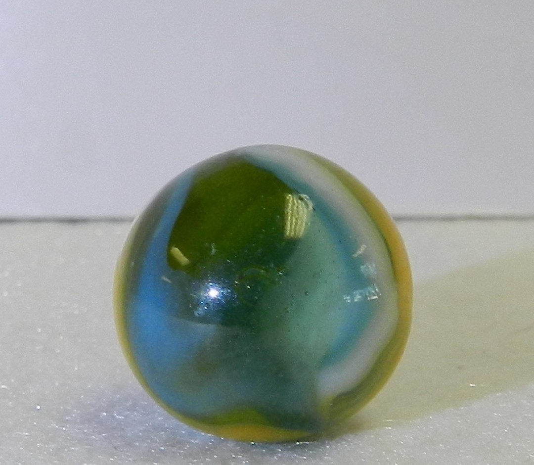#21035m Beautiful Peltier Glass Swirl Marble .69 Inches NM