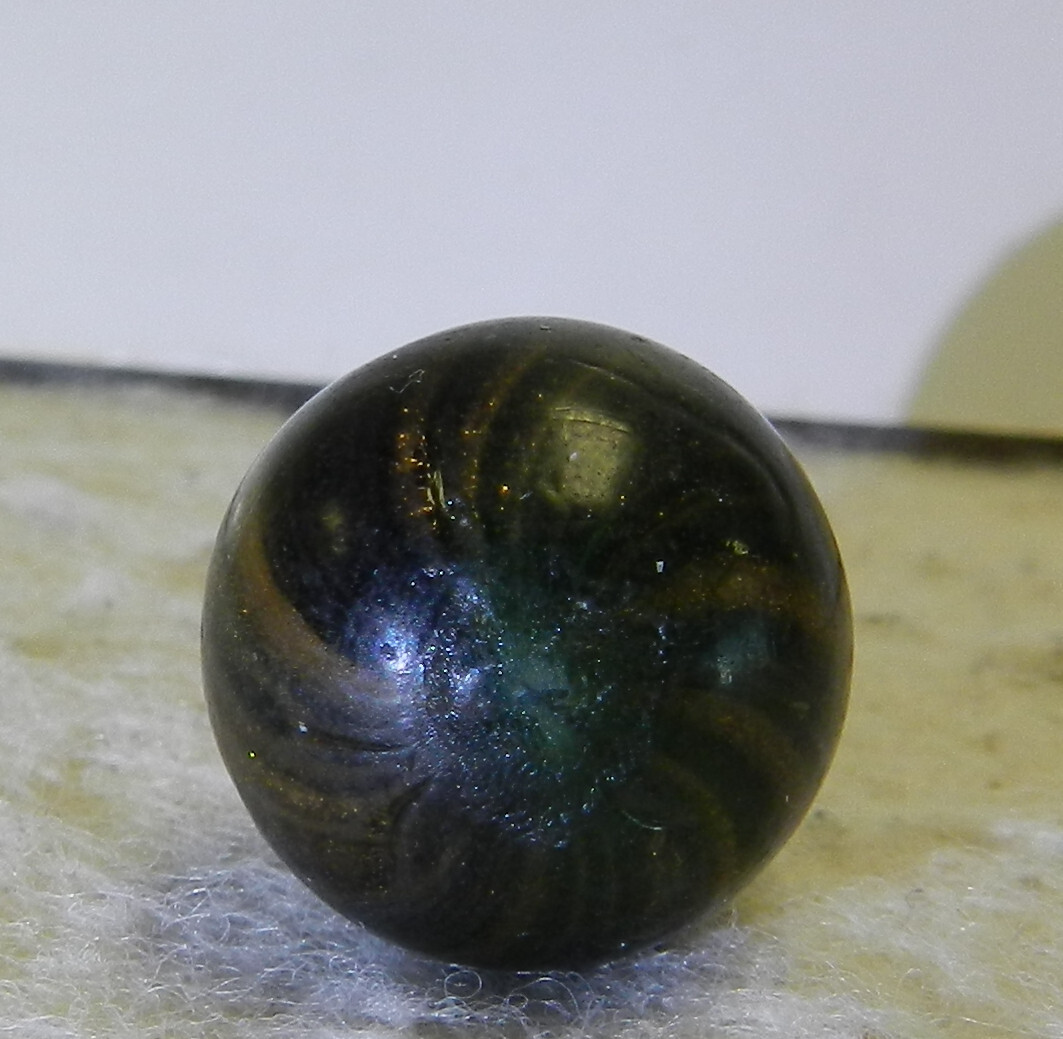 #16143m Vintage Dark Green German Handmade Mist Lutz Marble .65 Inches
