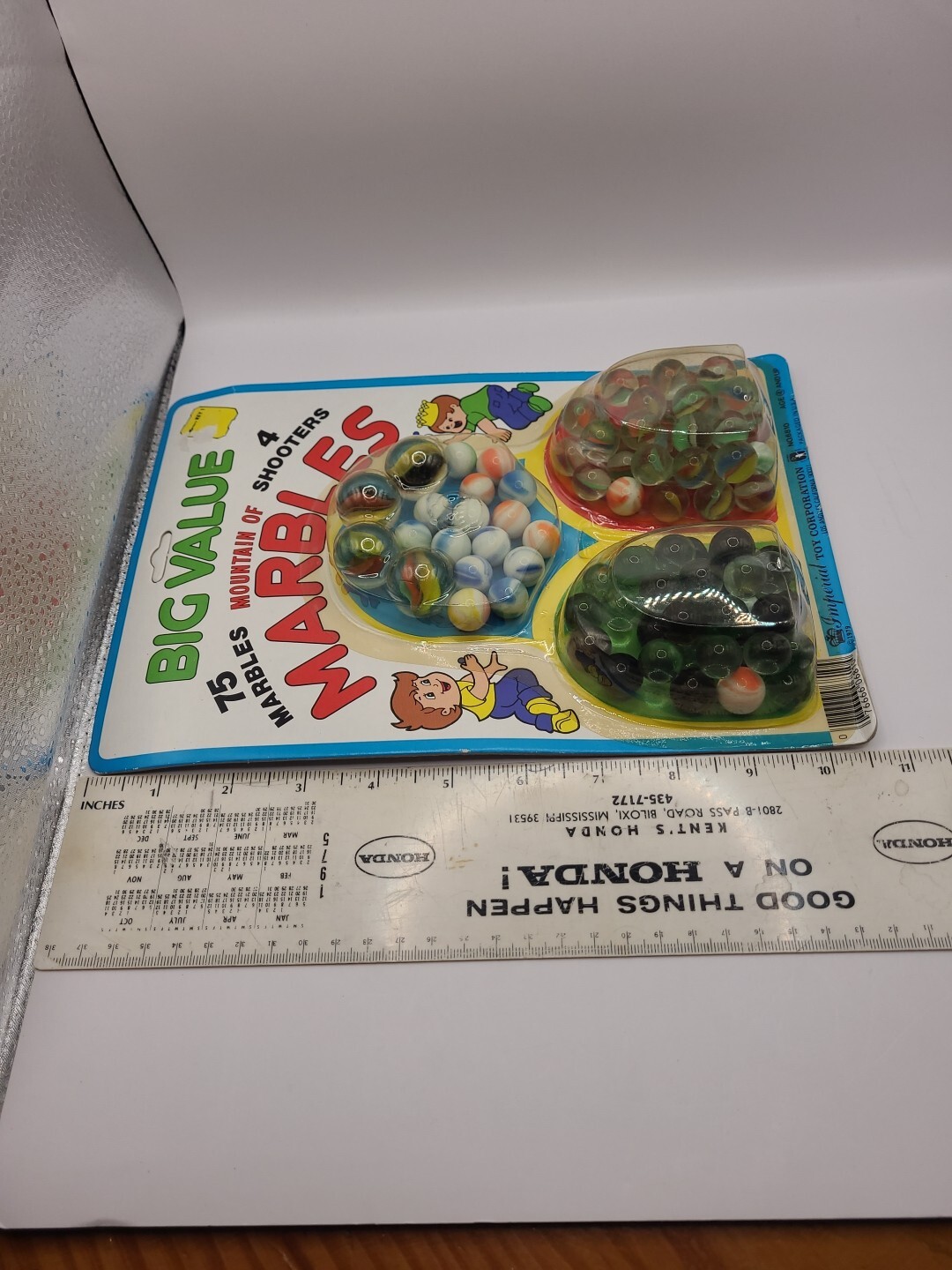 BIG VALUE Vintage 1979 Mountain of Marbles NEW Great Condition