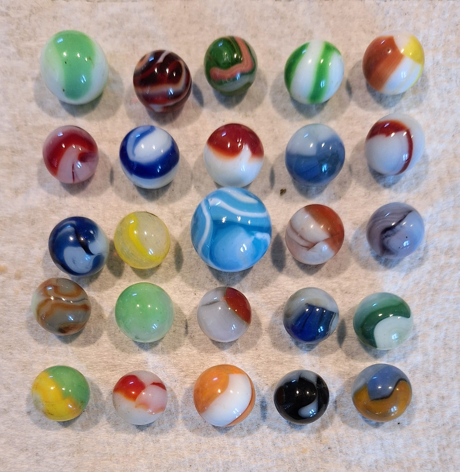 Lot Of 25 Vintage Marbles ,akro,cac,peltier,wv Swirls