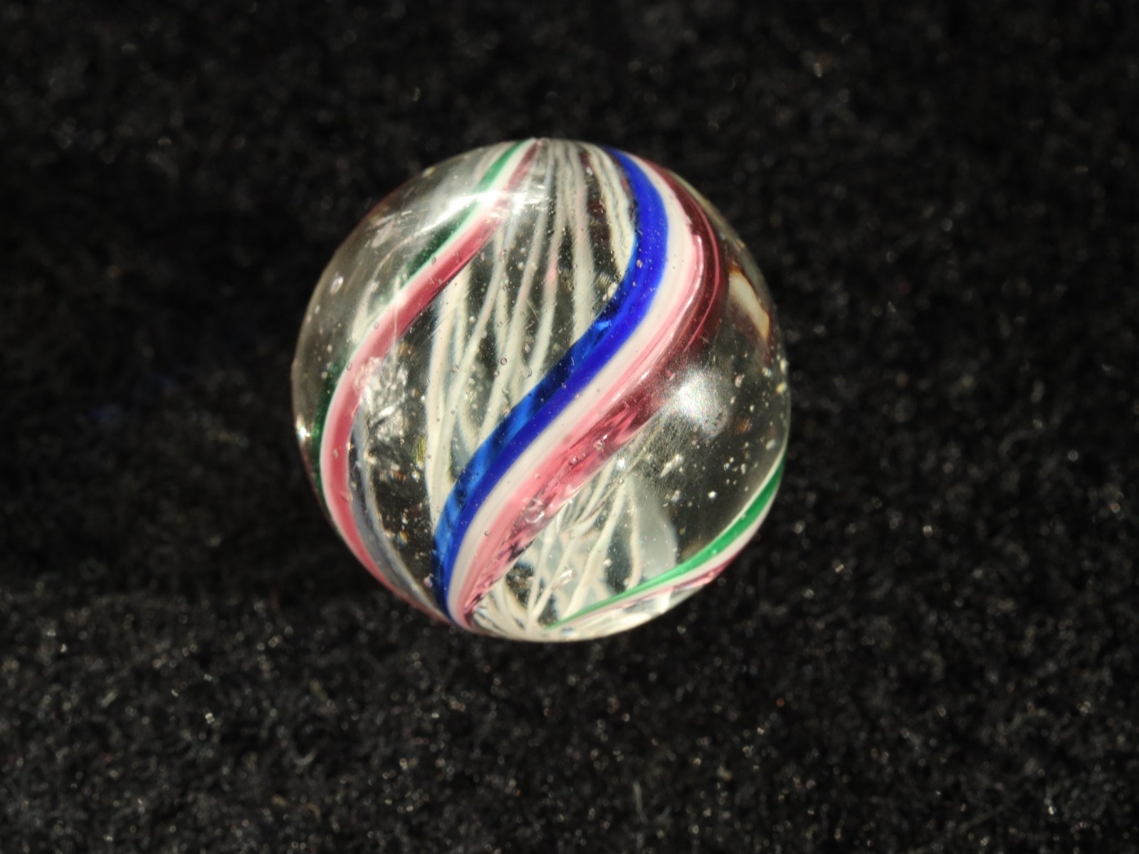 GORGEOUS German Handmade RED GREEN BLUE Latticinio Core Marble .74″ M Condition
