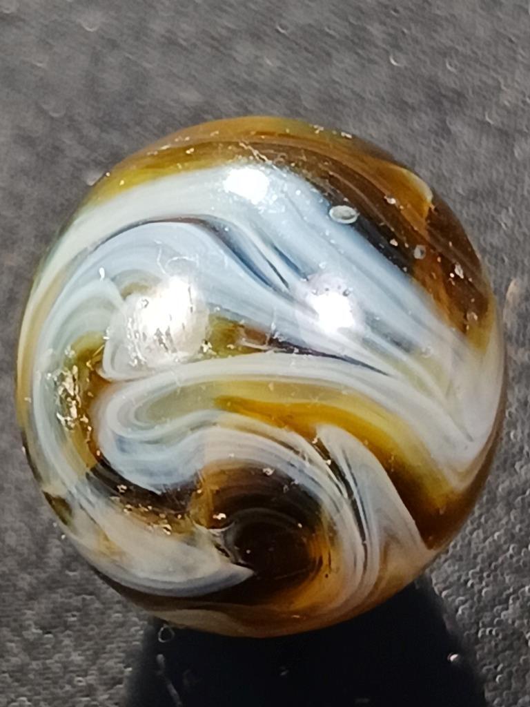 Akro Agate Peltier .61″ Honey Brown Slag Good Condition Serious Marble A203