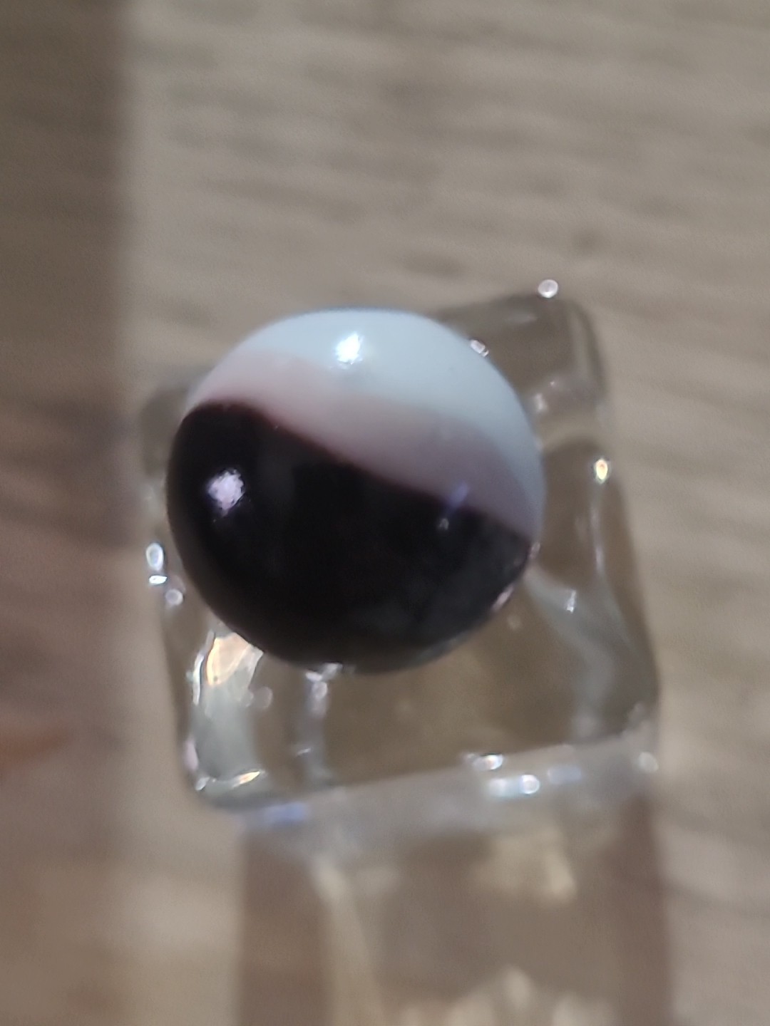MARBLE KING BLACK BASE 17MM. WHITE, PINK, BLUE