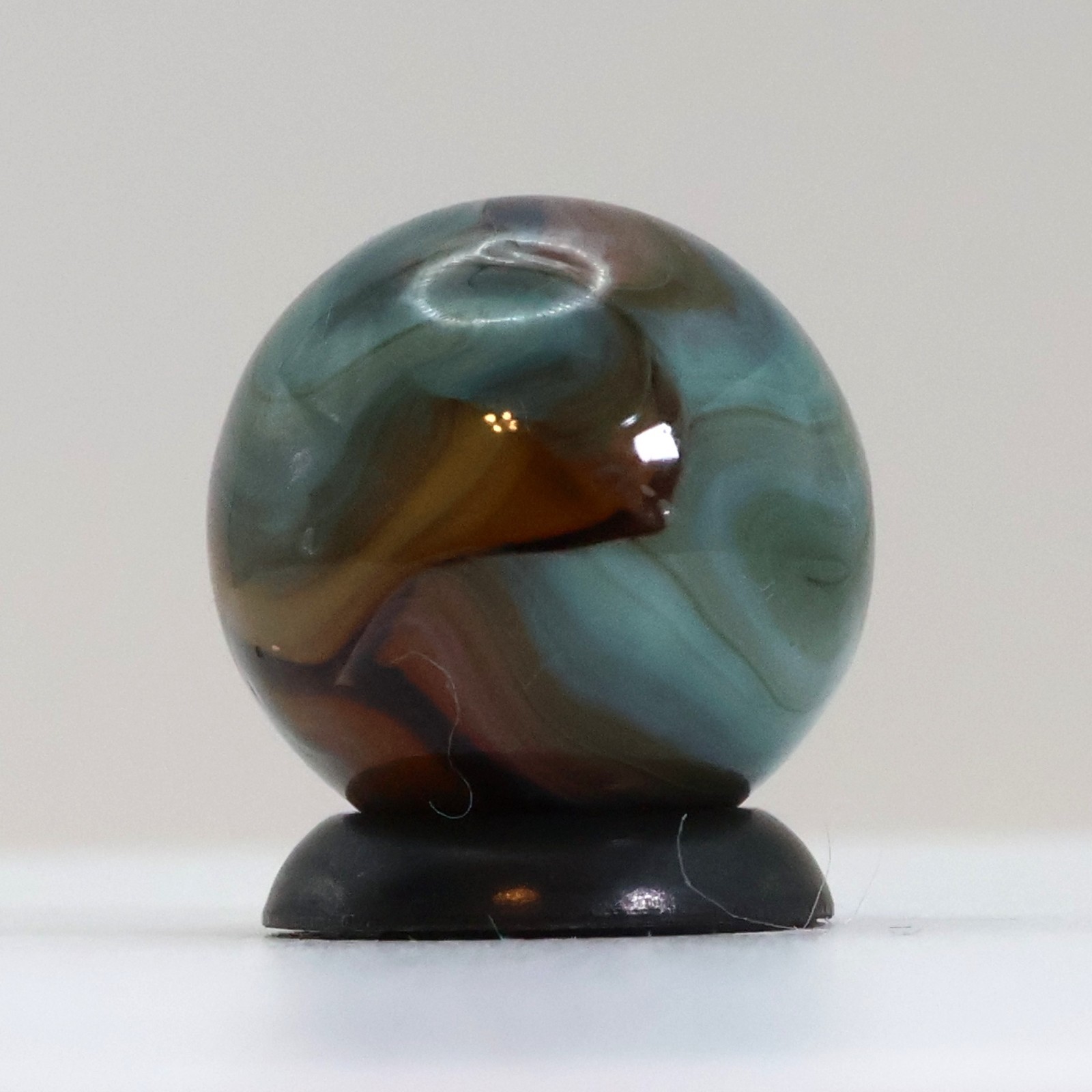 5/8″ Colorful Swirl Marble Translucent Base M-