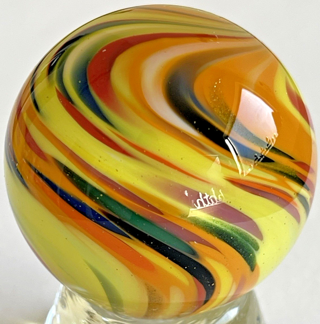 2015 RICK DAVIS MARBLE SIGNED HANDMADE GLASS ART 1.49″ ORANGE RED BLUE GREEN