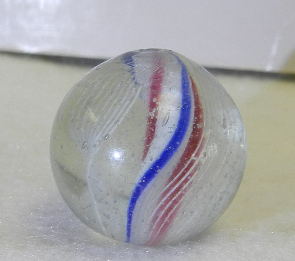 #20387m Vintage German Handmade Ribbon Swirl Marble .74 Inches