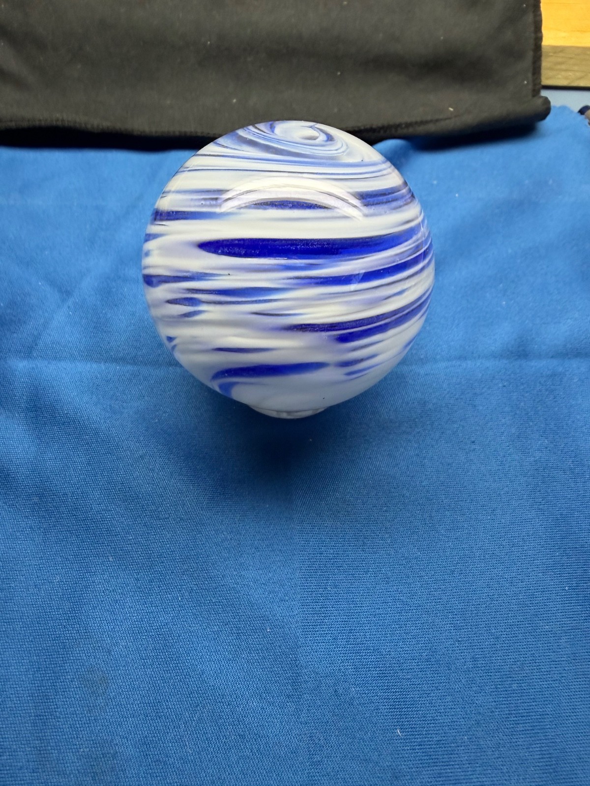 Vintage 1990 JIM DAVIS 1 -15/16” MARBLE SIGNED HANDMADE GLASS ART SPIRAL