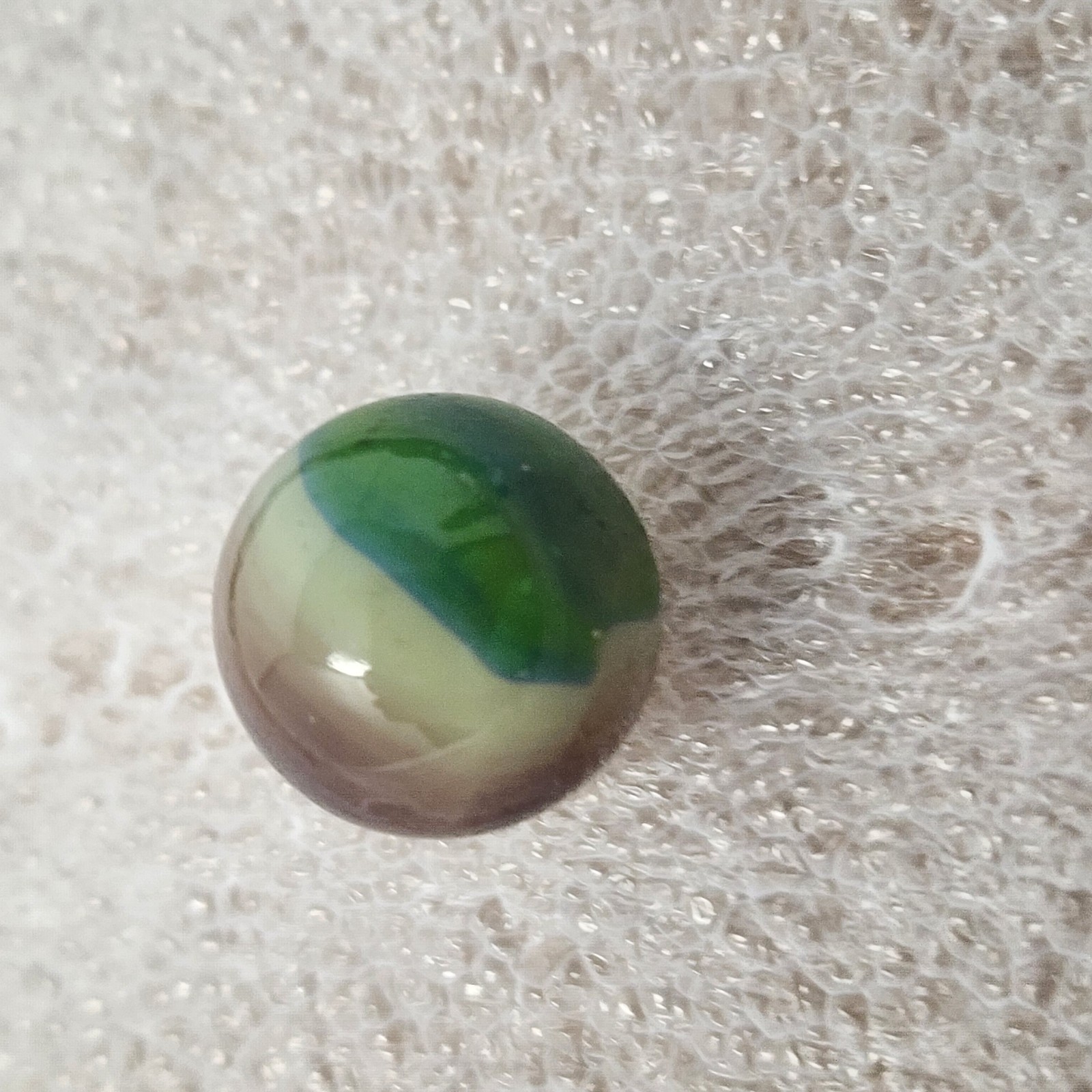 Vintage GLASS MARBLES 95 pc 2 pound Lot Mix Multi Color Multi Sizes
