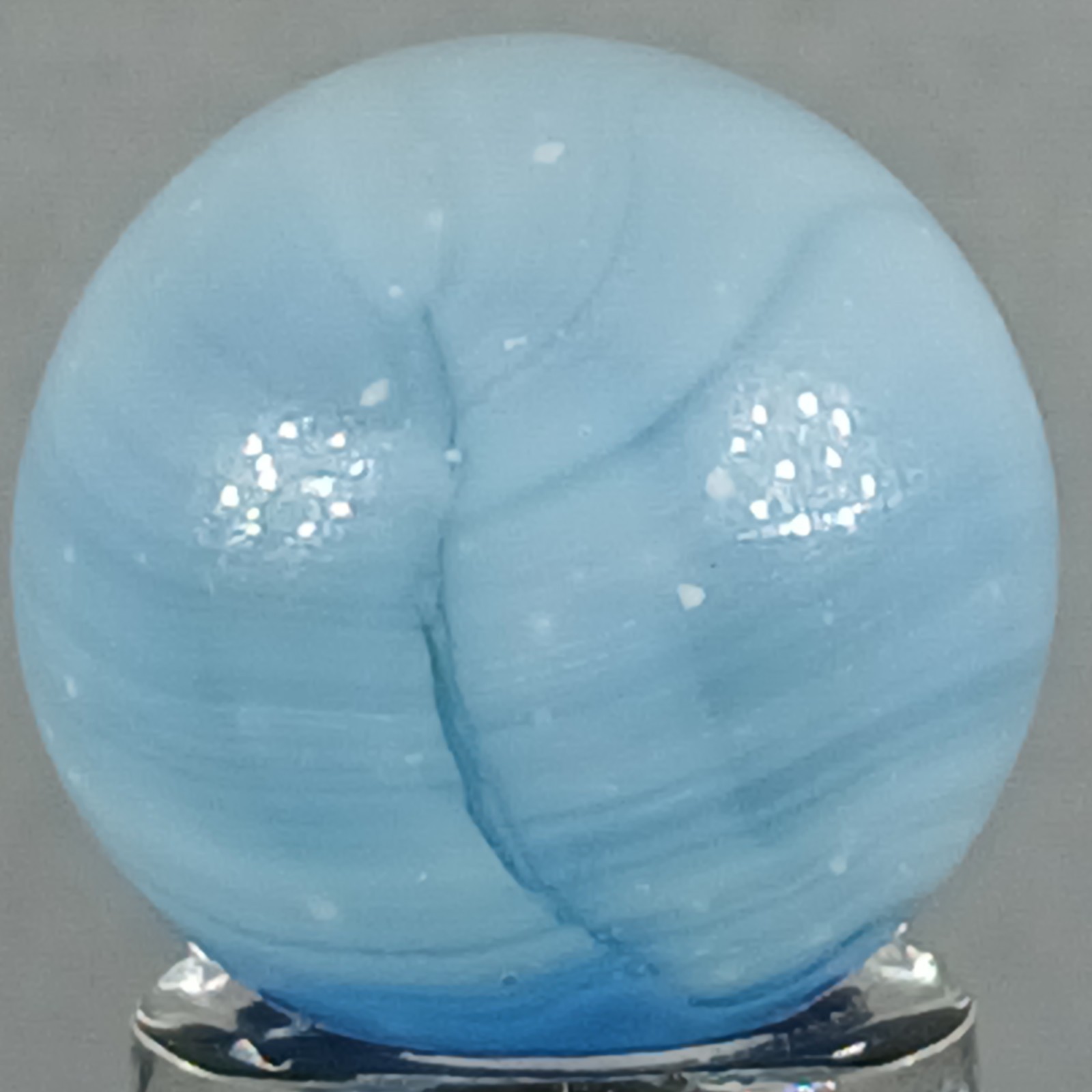Vintage Vitro Conqueror Marble .61 Near-Mint Condition Combined Shipping