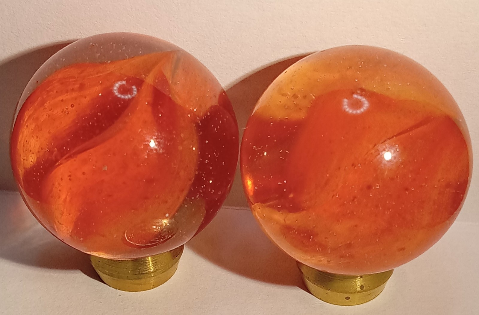 2 Old HEATON Bogard Cats Eye Marbles Orange & Yellow Hybrid 1″ SHOOTERS NM+