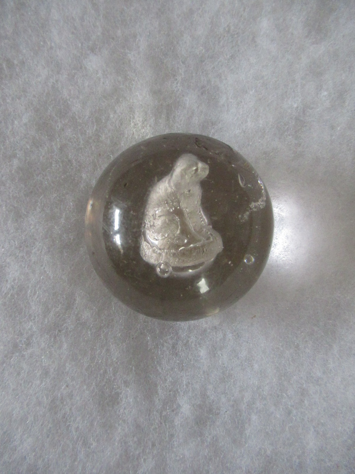Antique Handmade German Sulfide Marble 1 3/4″ with Sitting Dog Orig Pontil
