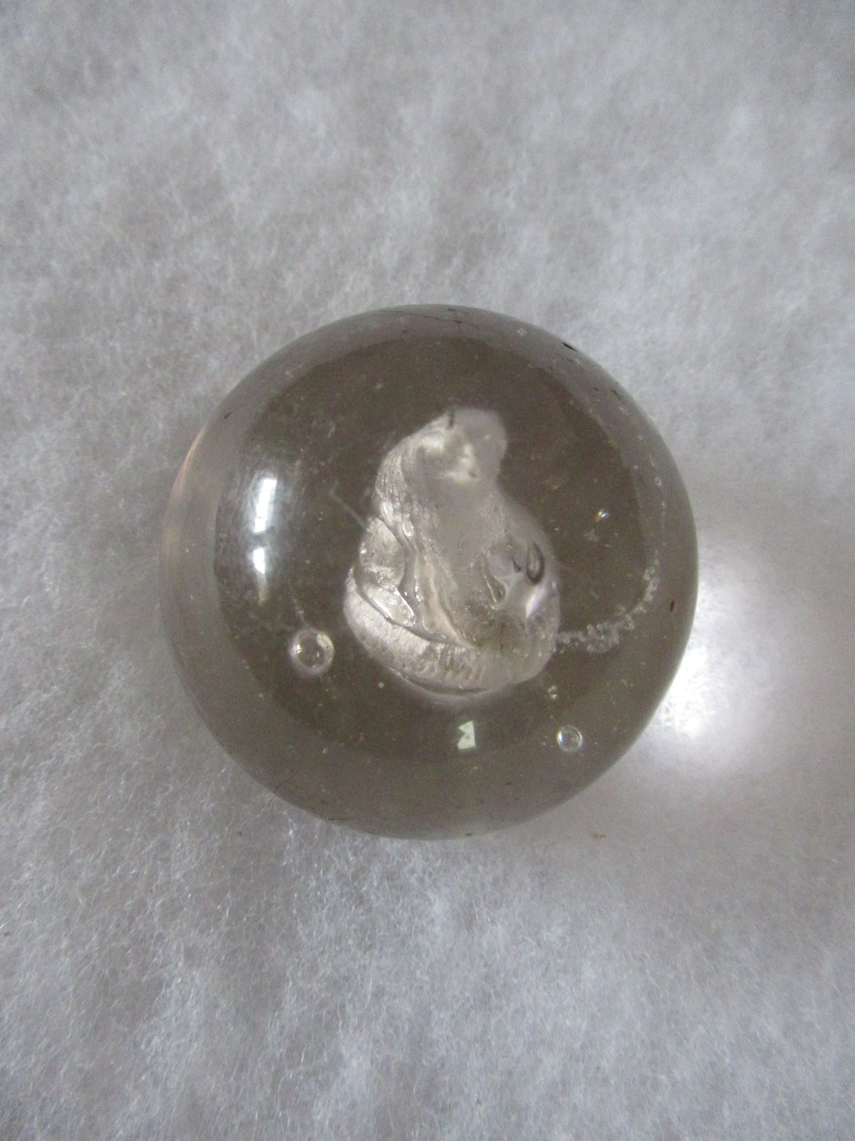 Antique Handmade German Sulfide Marble 1 3/4″ with Sitting Dog Orig Pontil