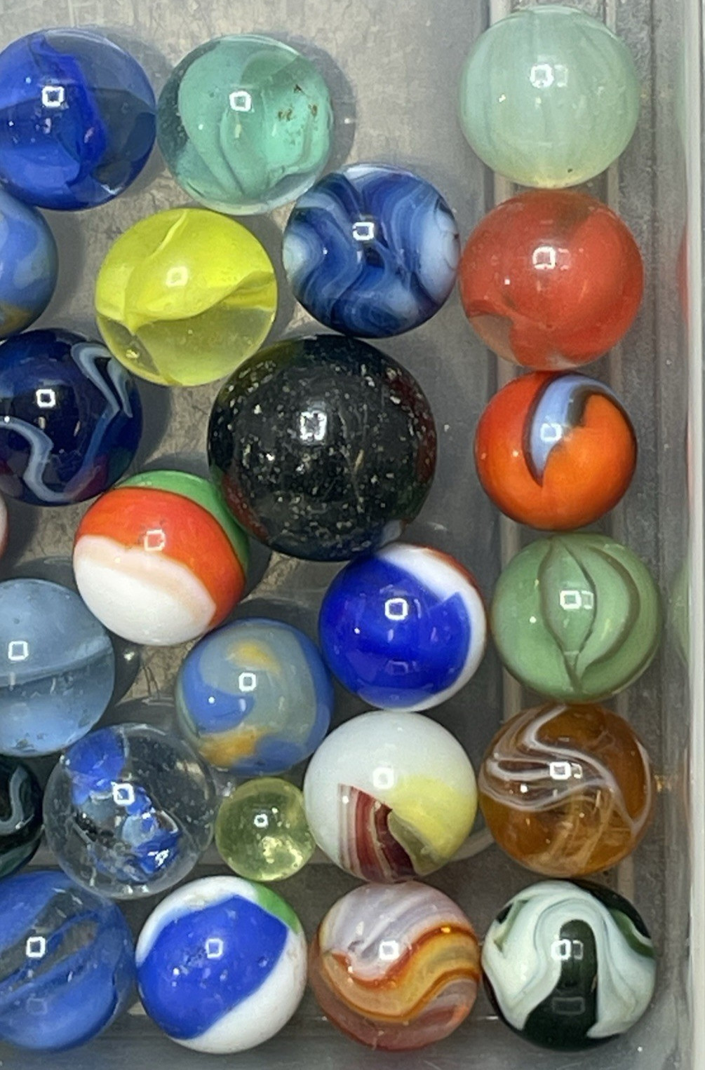 VINTAGE MARBLES LOT 50 pc AKRO AGATE MARBLE KING PELTIER PATCH SWIRL d