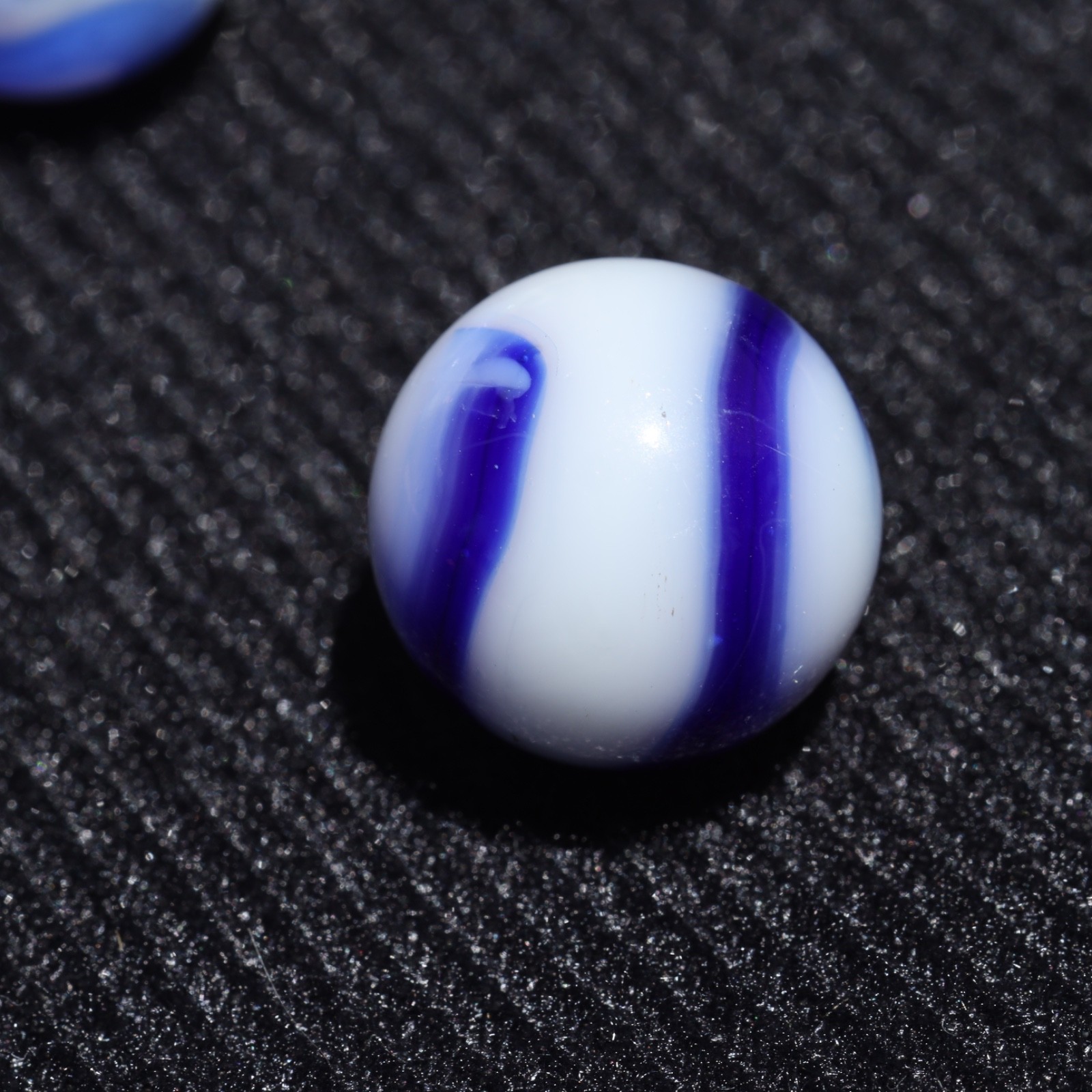 ALLEY Blue and White WV West Virginia Swirl Marble .5/8″ M Combined Shipping