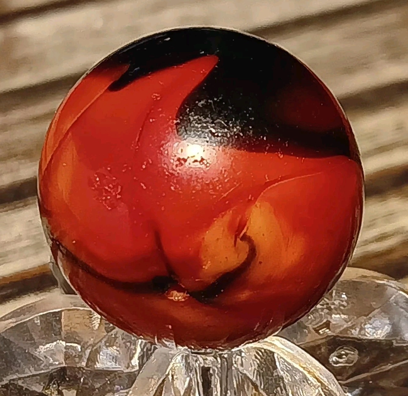 HTF Peltier NLR Wiger Marble. W-AV. .64″ Nm. Two Tone Base Glass