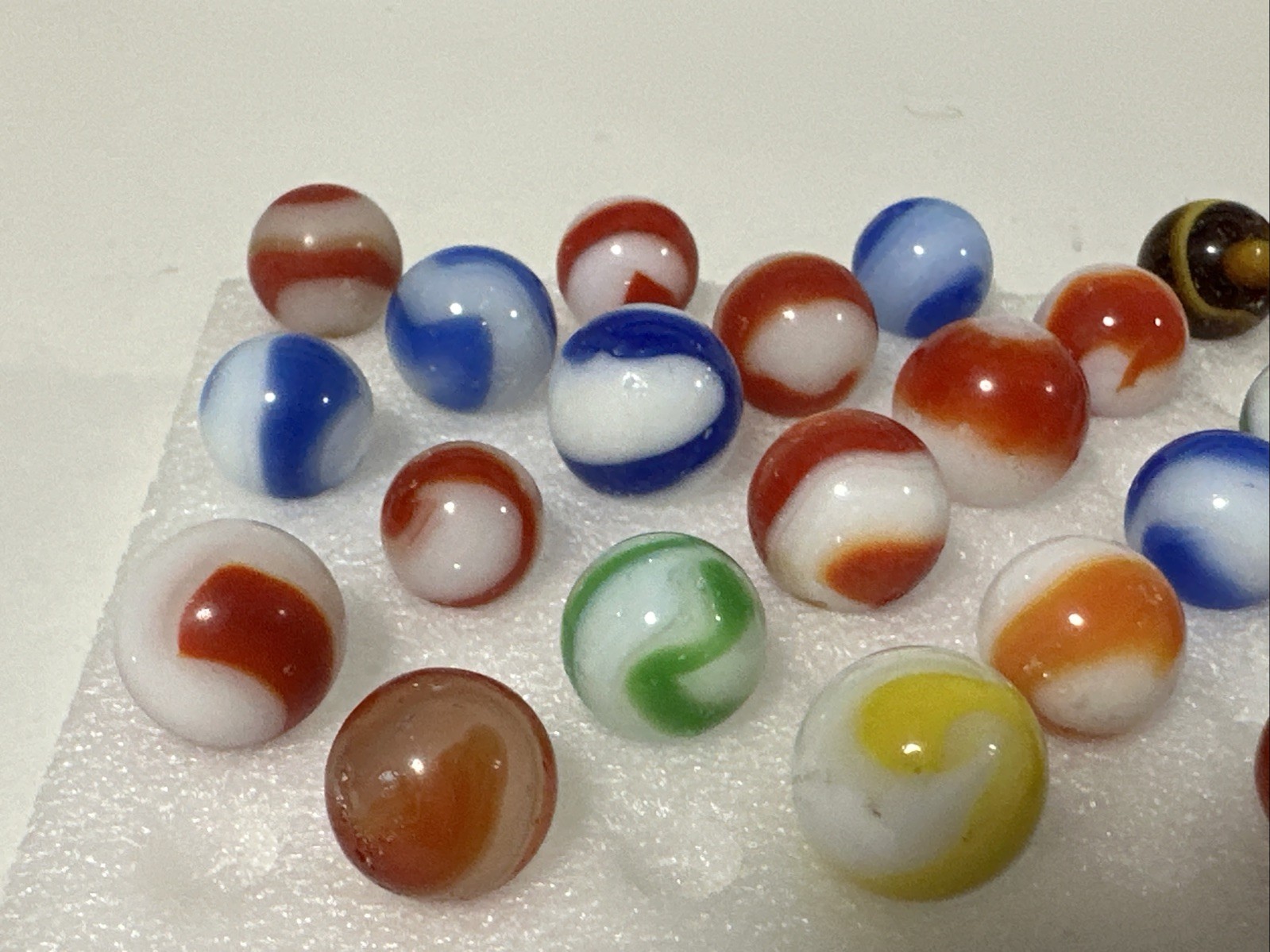 414 Lot Of 31 Akro Agate Prize Name Vintage Marbles! Played With