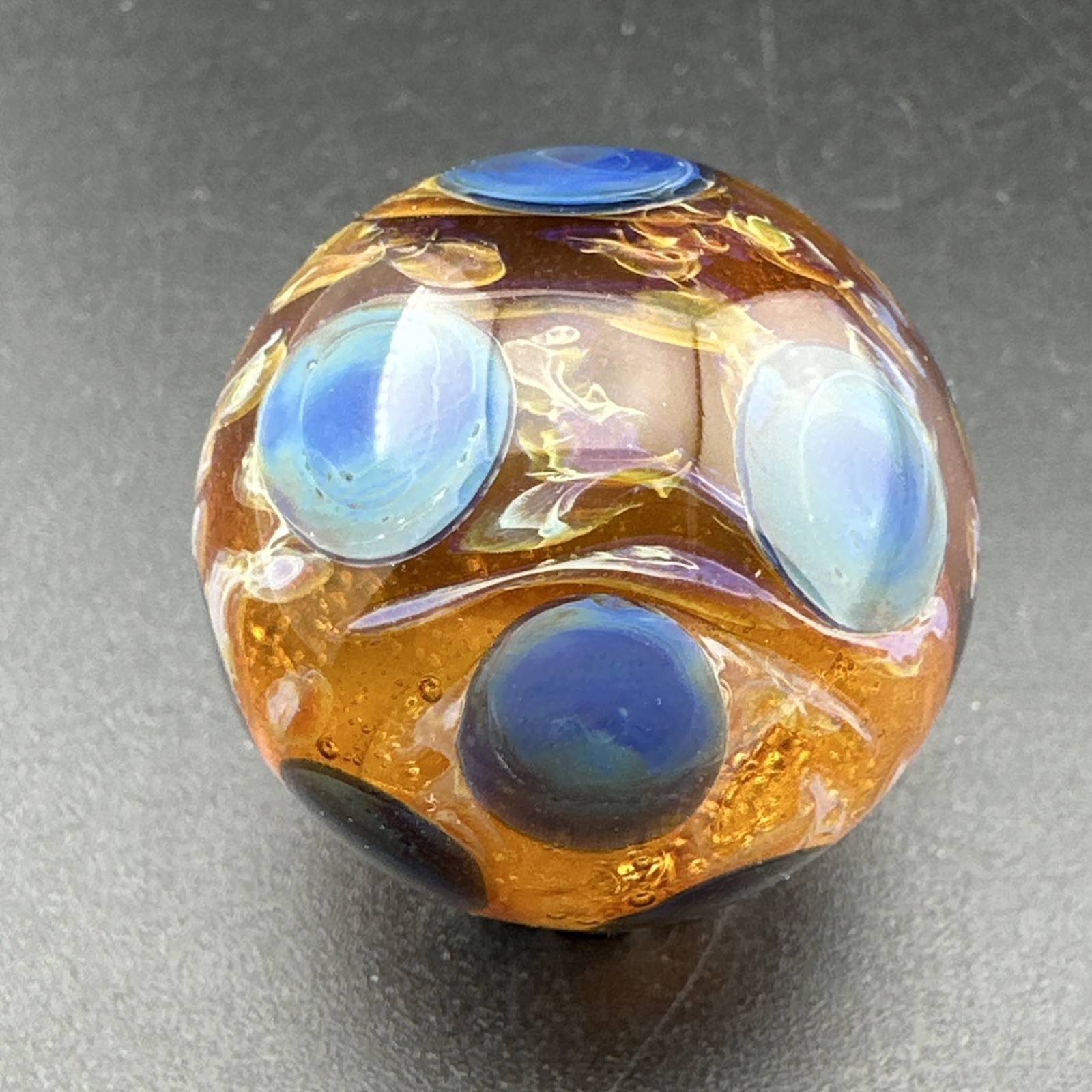 Contemporary Handmade Art Glass Marble 1.04″ Blue Spot MIB Translucent Core Boro