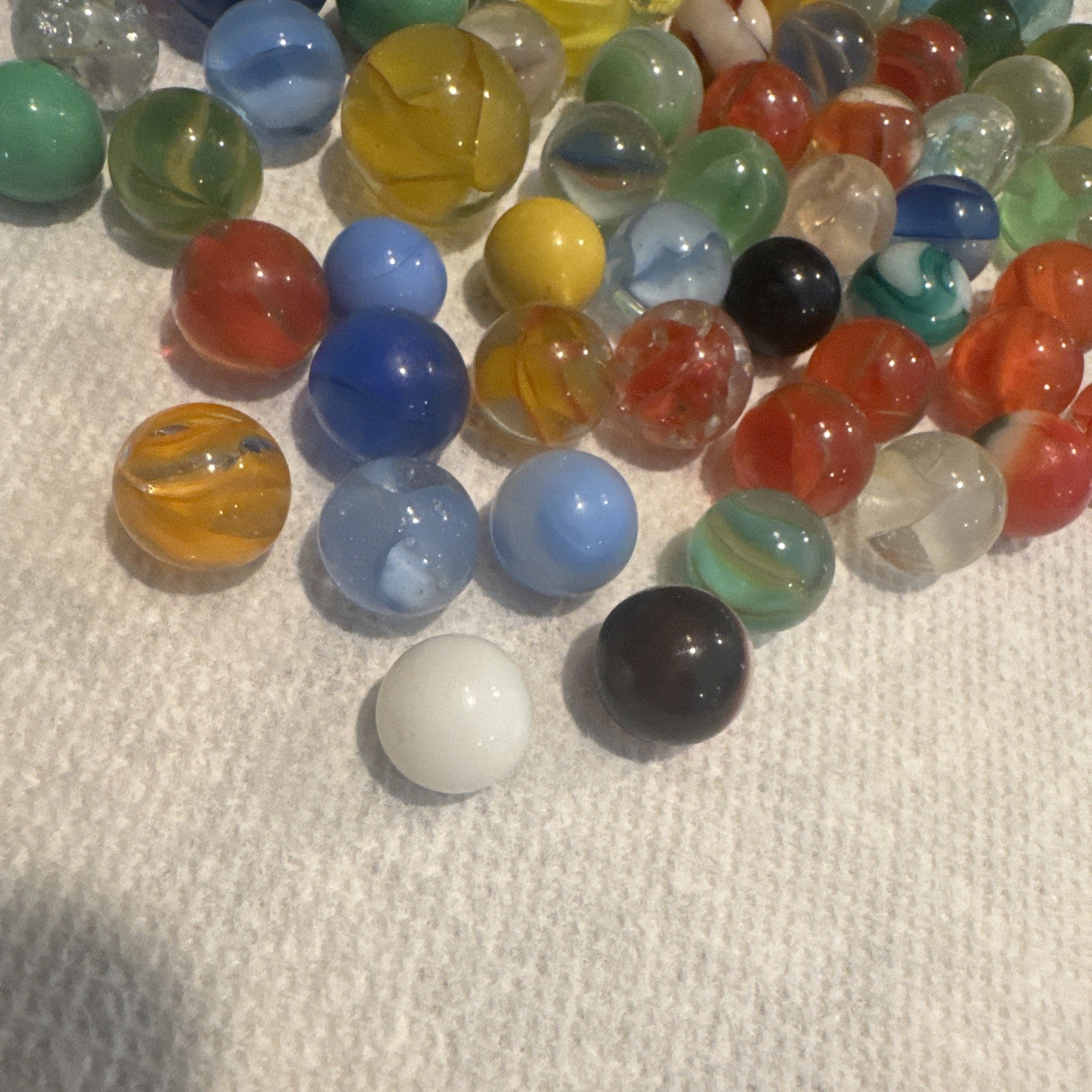 LOT VINTAGE MIXED SWIRLS DIFFERENT MAKERS + Case