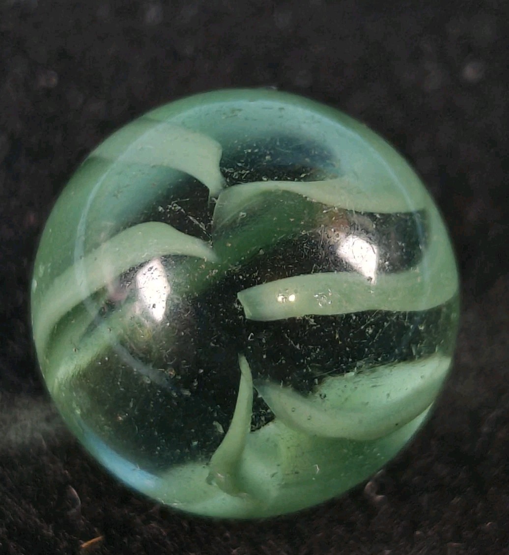 Vintage Marble – 7/8 Shooter Vitro Caged Cat Eye 6 Fingers Vanes