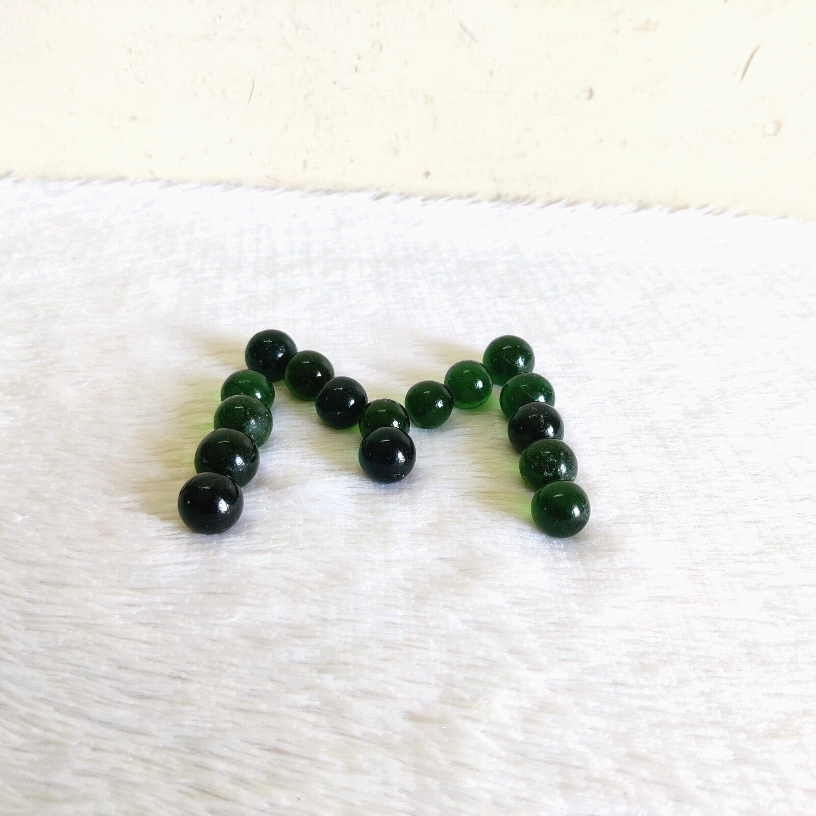 1920s Vintage Old Handmade Dark Green Glass Marble 16 Pcs Collectibles G151