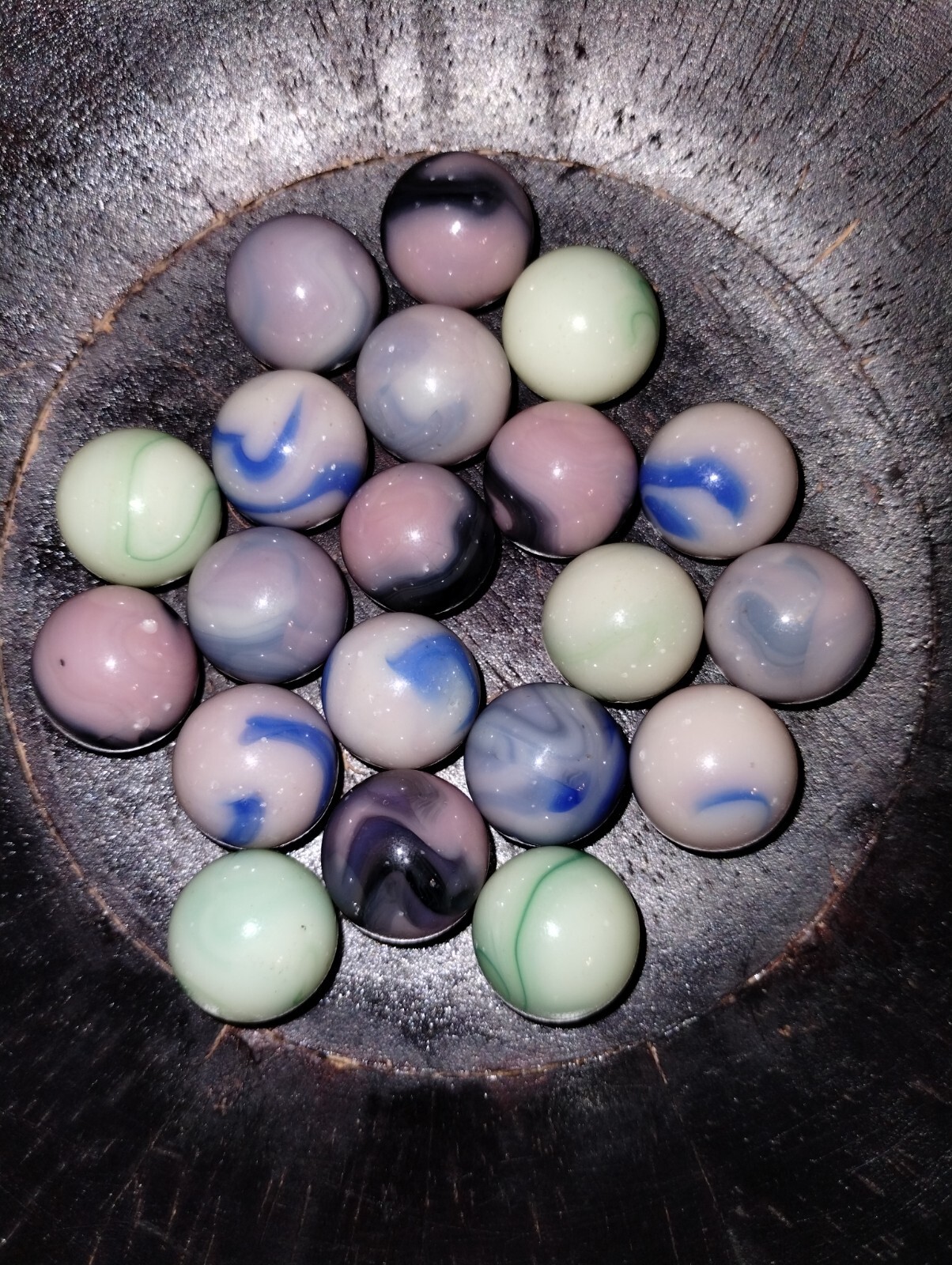 Jabo 20 Florescent Burmese Ultraviolet UV Reactive Fenton Uranium Glass Marbles