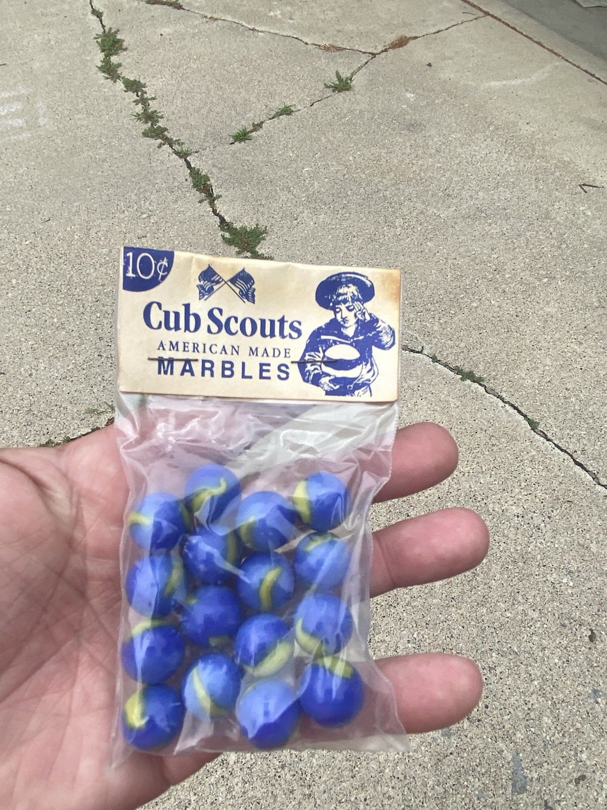 CUB SCOUTS Marbles ORIGINAL BAG 16 Marbles VINTAGE MARBLES American Made