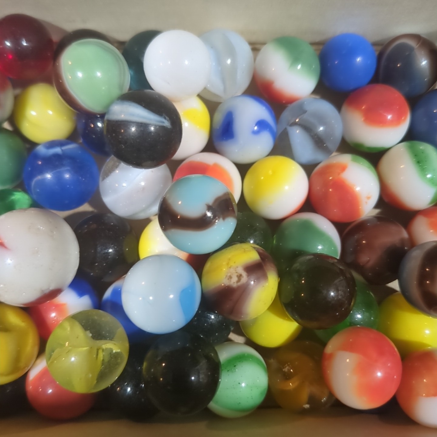 Lot Of Vintage Glass marbles. CAC, Akron agate, Peltier, Vitro Etc. 98Total