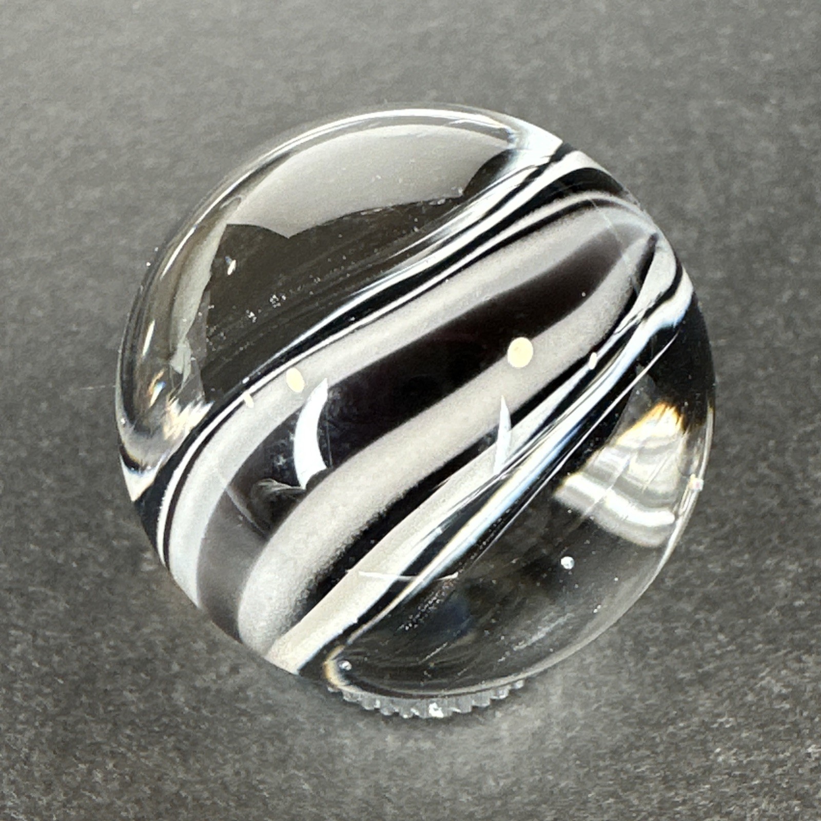 Contemporary Handmade Art Glass Marble .99″ Black White Double Sided Core MIB