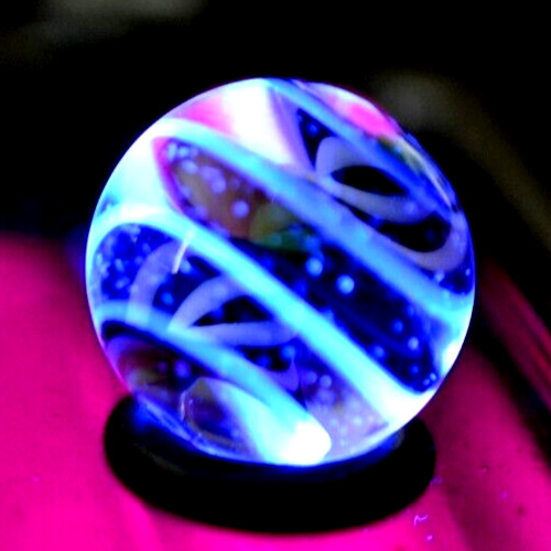 BRYAN TRILLAS GLASS MARBLE/.729″-OPAL BLUE BLACKLIGHT 2 SIDED CORKSCREW-OPALS
