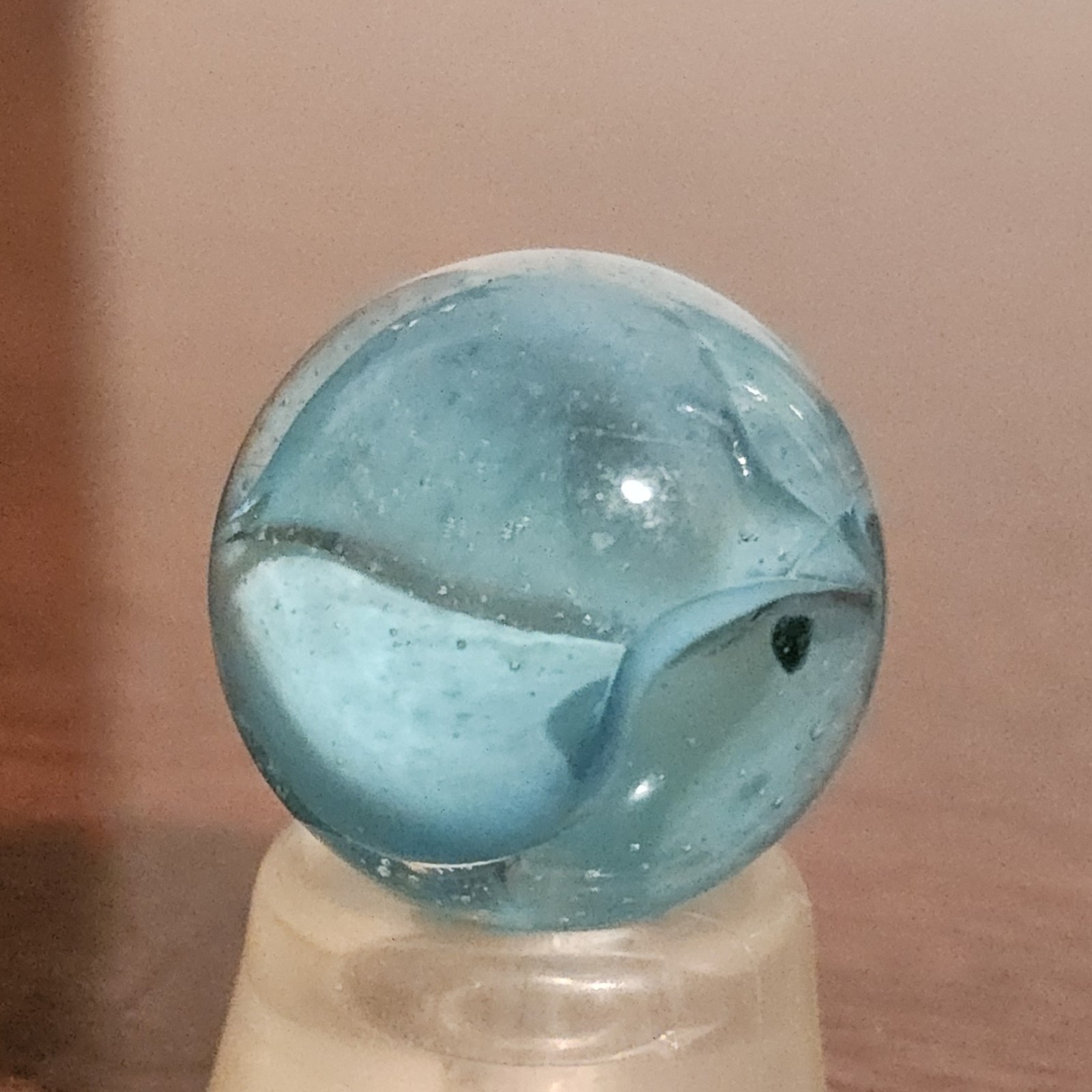 Vintage CE Bogard Blue 4-Lobe Floppy Cats Eye .937 Shooter Marble w Inclusion