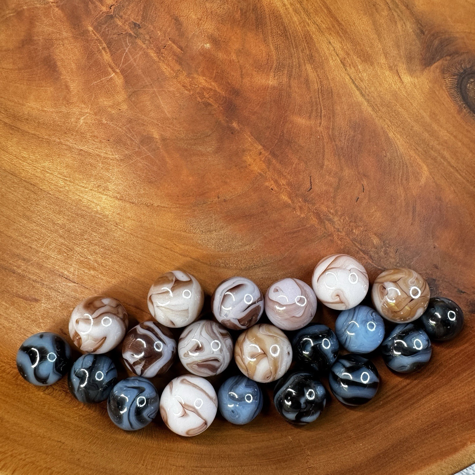 Champion Agate Vintage 1970s Tank Wash Swirl Marbles Lot Of 20 Blue Brown White