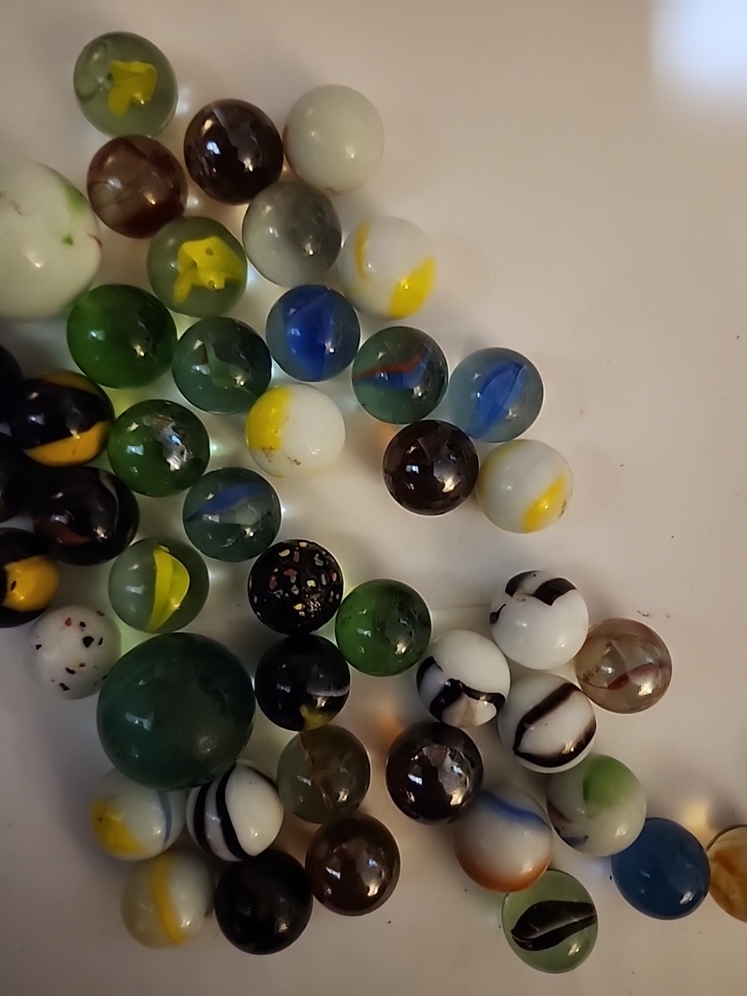 Vintage Lot 61 Glass Marbles Green yellow White brown swirl Black 2 Shooters