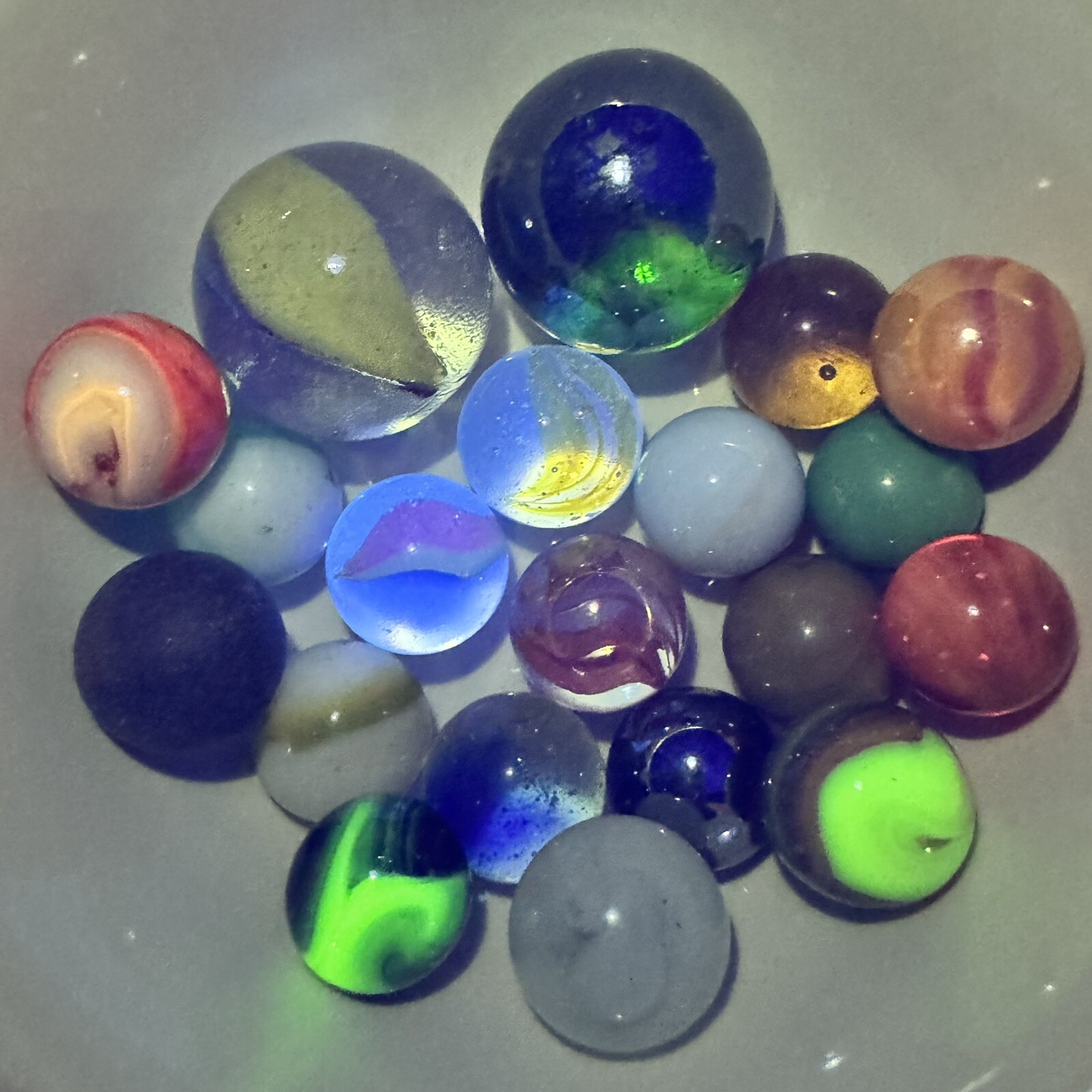 Vintage Marble Lot Of MARBLES UV Reactive Cadmium Uranium Lot #87