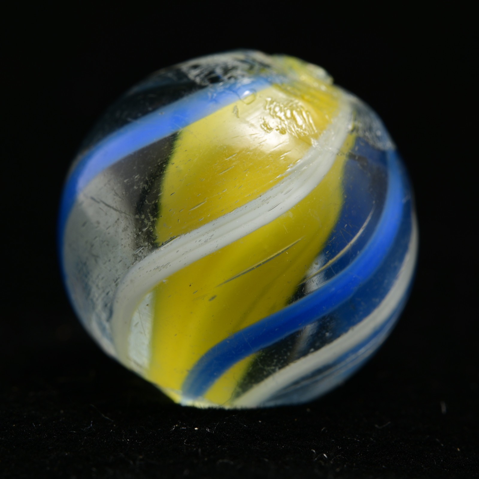 Lemon Solid Core German Handmade Antique Marble English Style 17.7mm 11/16”