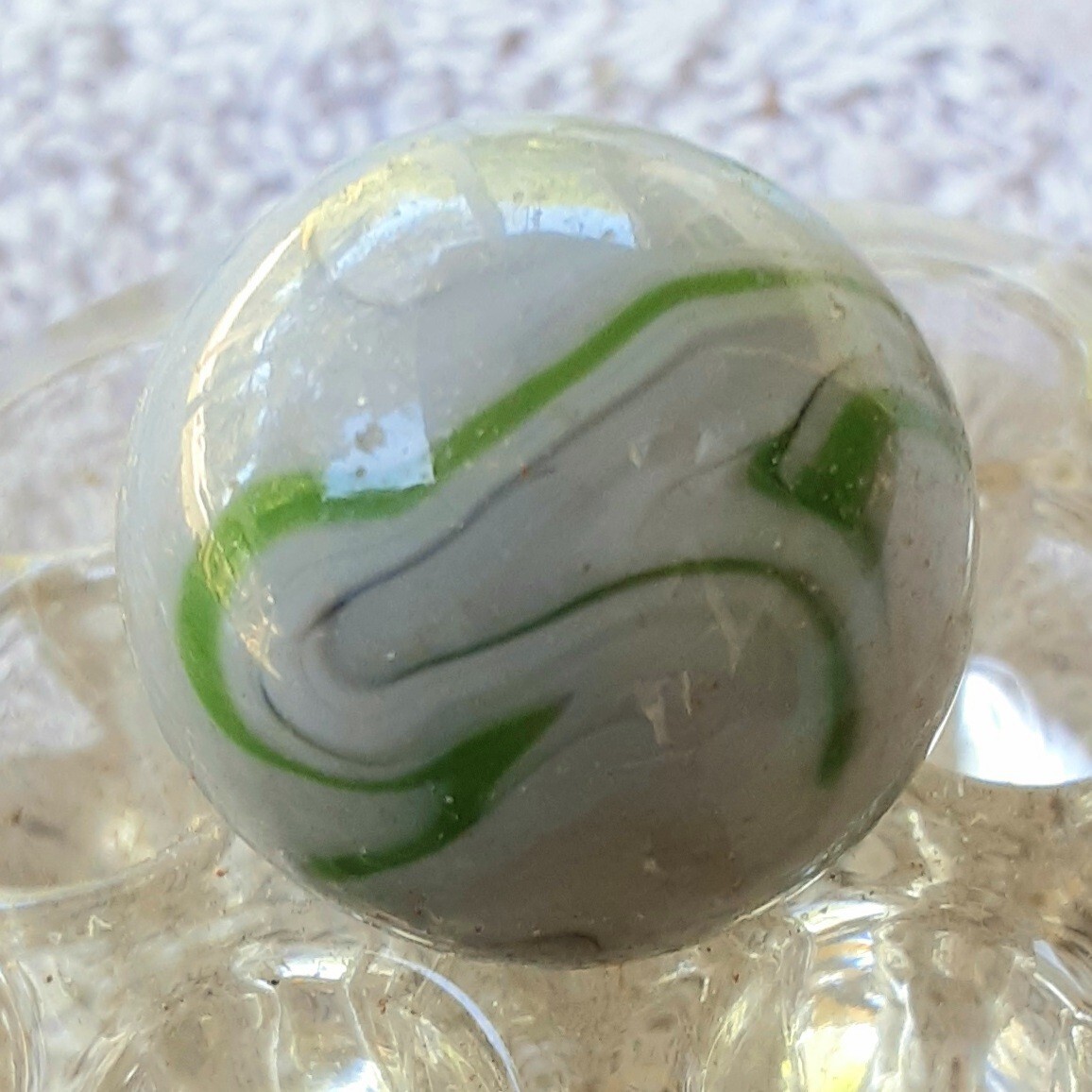31/32″ Alley Agate Muddy Swirl Slag In Beautiful Mint Condition👌.