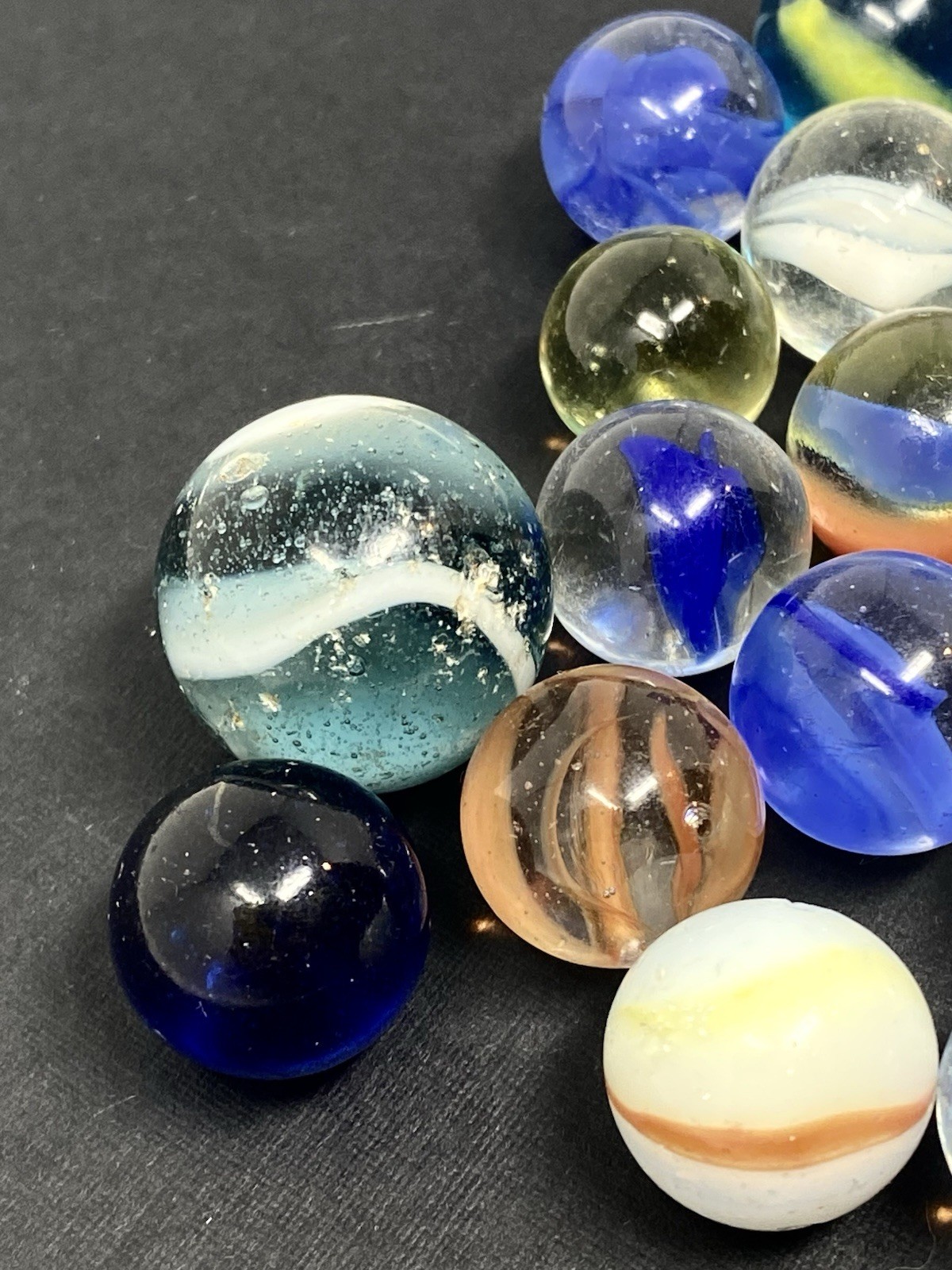 Lot of 21 Vintage Marbles, cat’s eye, Cub Scout