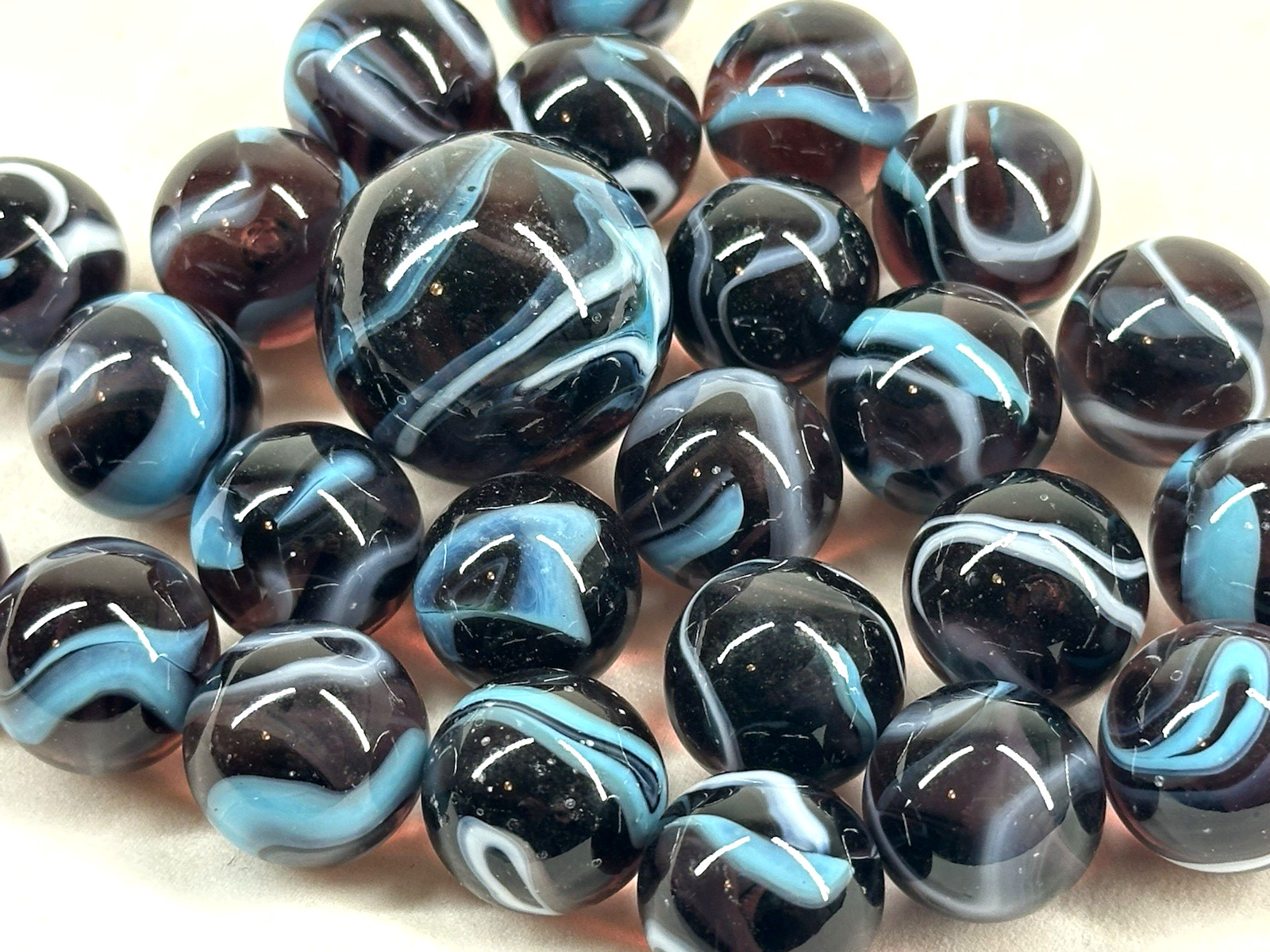 25 Glass Marbles DRAGON Green/Red/yellow game vtg style Shooter Taws Swirl