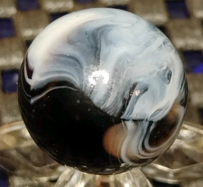 .67″ ANTIQUE/VINTAGE MARBLES – PURPLEISH MAGLIGHT EFFECT SLAG🔥RARE HTF NM+