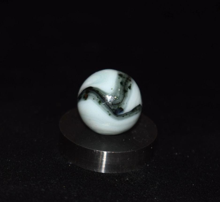 🧐👉 DAS Wildflowers Zebra 🦓HTF black aventurine marble size .671=43/64 Mint