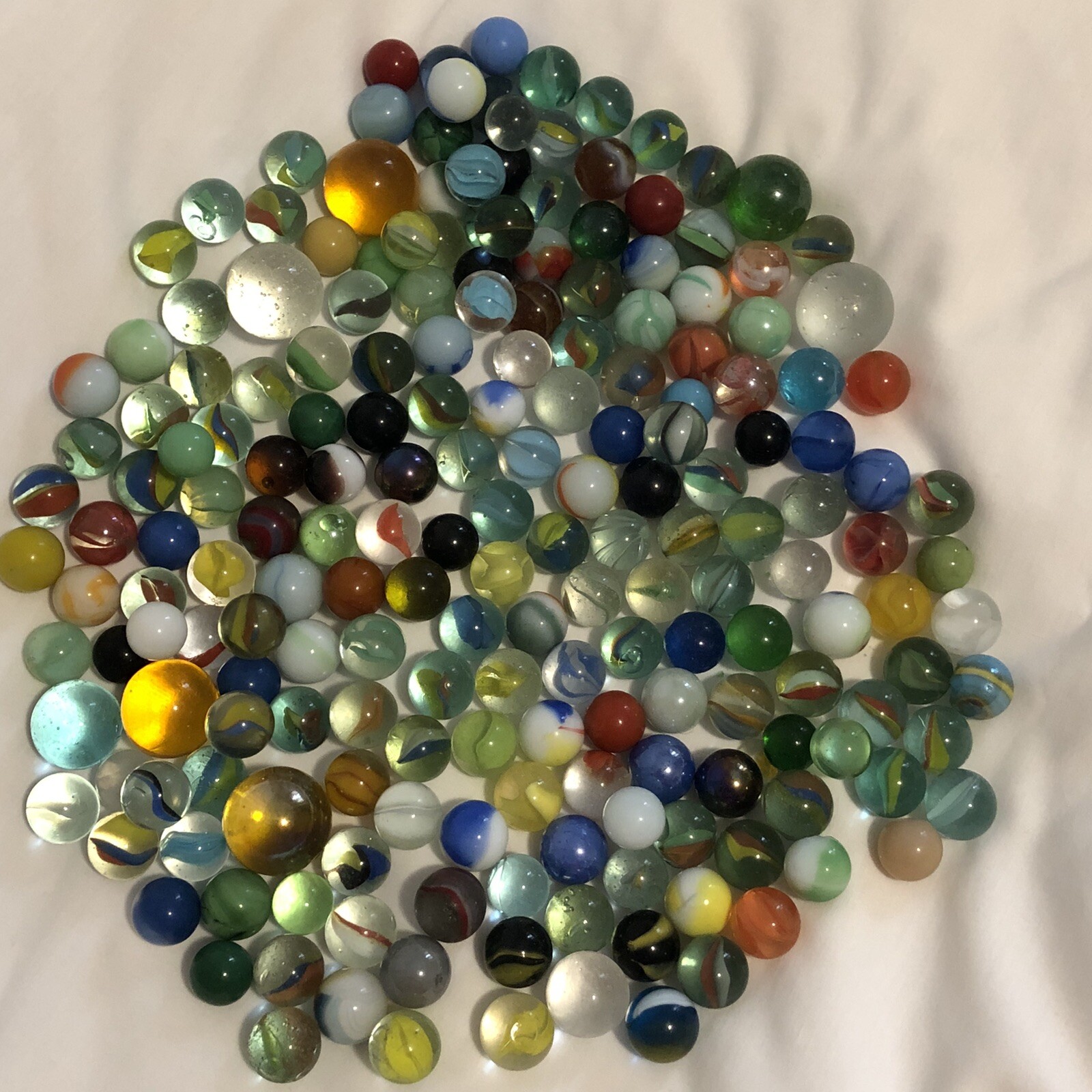 Vintage Lot Of over 150 Marbles Multiple Sizes and Colors Swirls, Solid’s