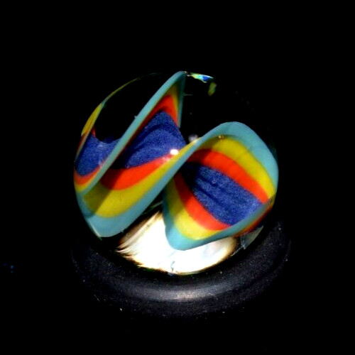 BRYAN TRILLAS GLASS MARBLE/.578″-BLACKLIGHT RAINBOW CORKSCREW-TURQ.,RED,VIOLET +
