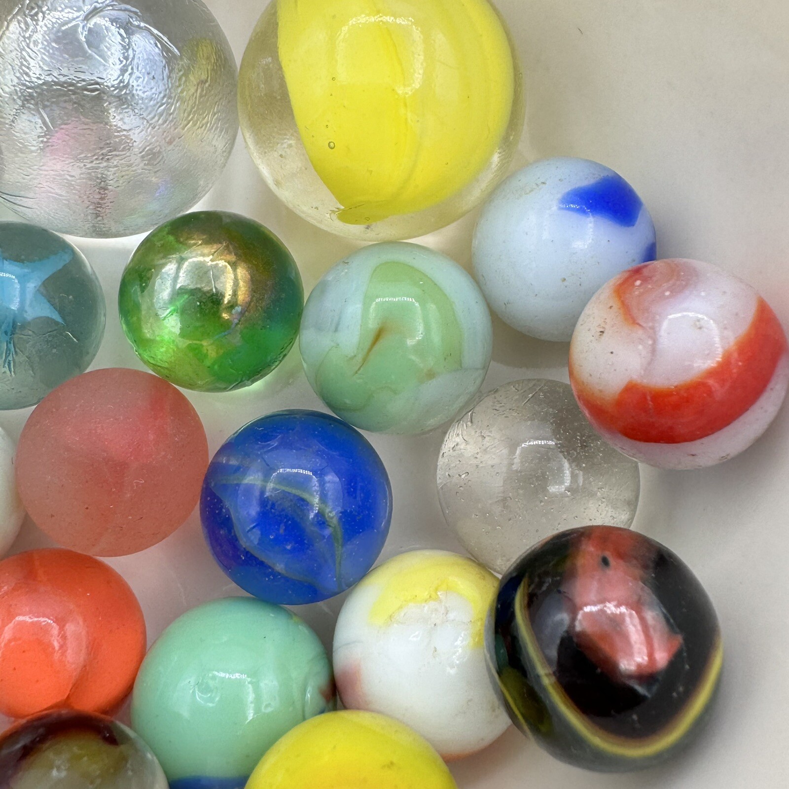 Vintage Marble Lot Of MARBLES UV Reactive Cadmium Uranium Lot #64