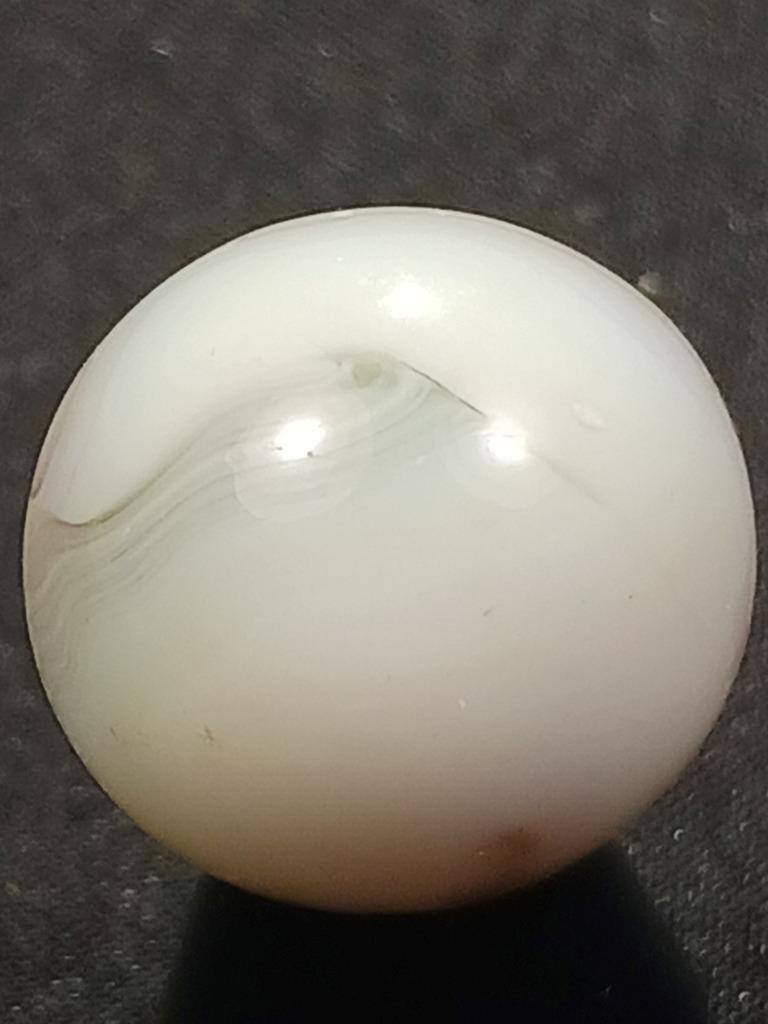 Vitro Agate Light Lavender Pearl White V-Patch Near Mint Serious Marble A125