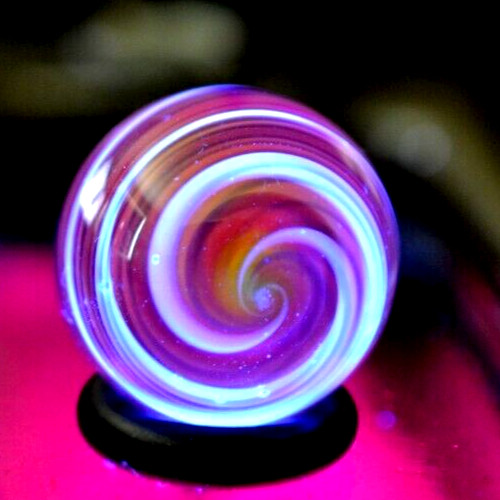 BRYAN TRILLAS GLASS MARBLE/.758″-BLUE BLACKLIGHT FIERY CORKSCREW-GOLDENROD,ORG+