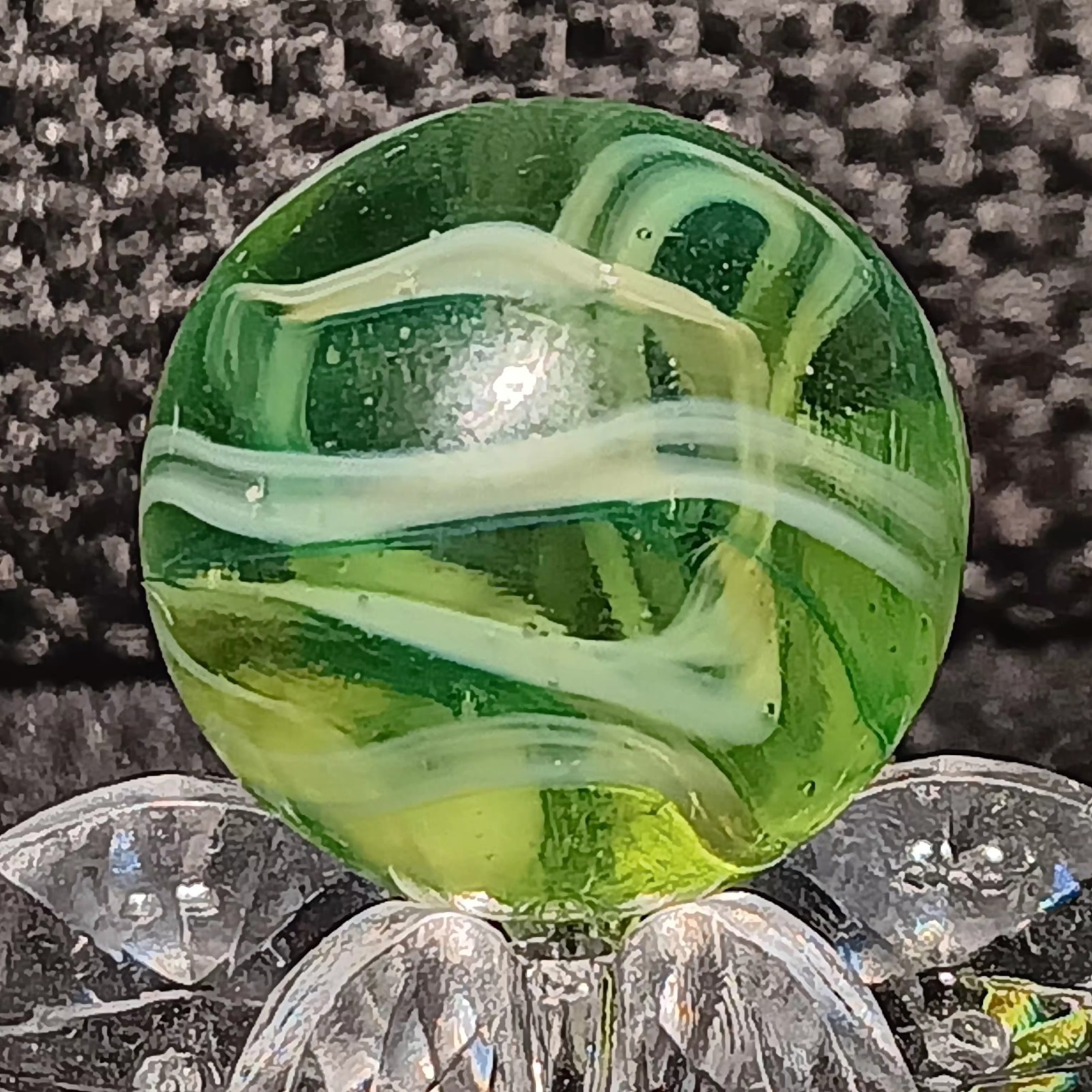 Stunning Ravenswood Transparent Swirl Marble. .60″ Mint. Uv Active.