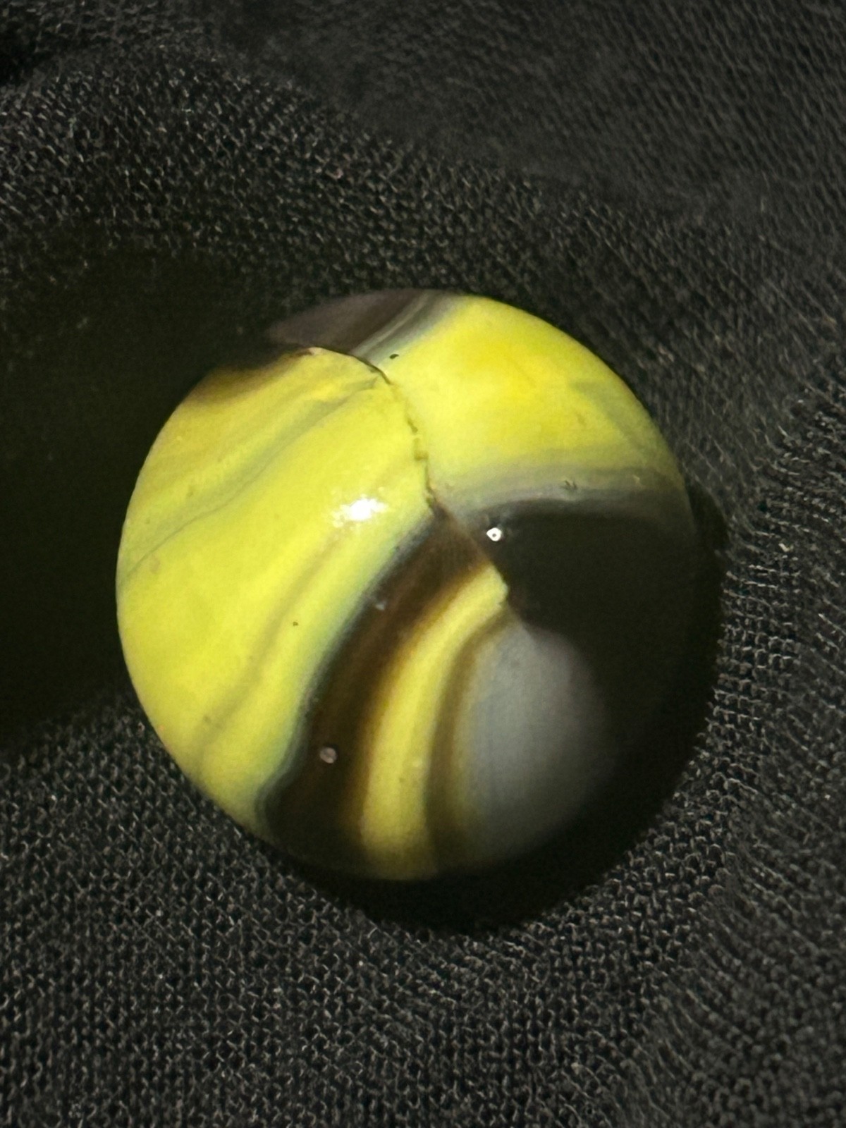 1 marble picked random 9.3- wet mint various sizes. Akro agate,