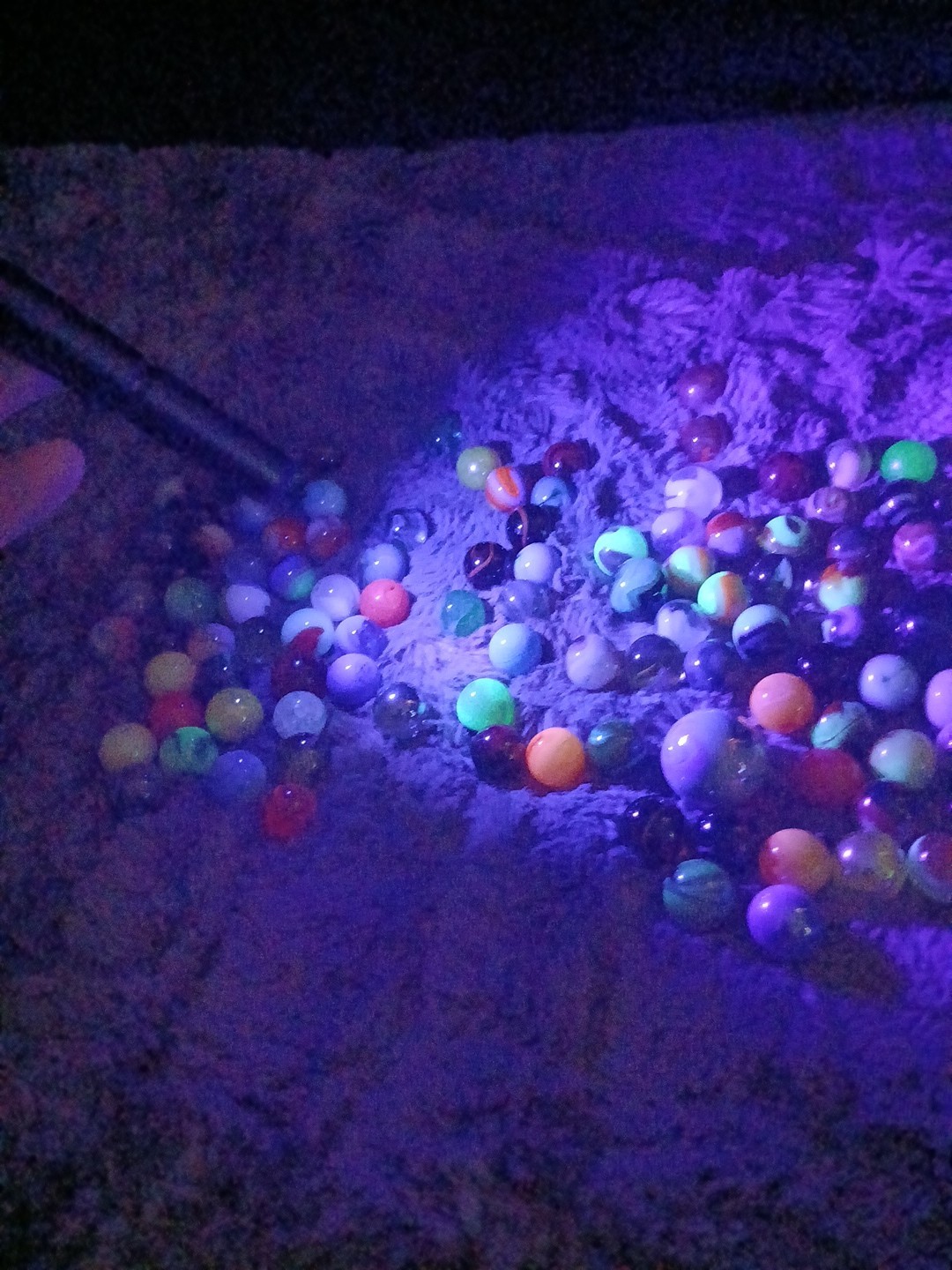 Mixed Marbles Lot of 100+ Various Sizes Colors Good Condition