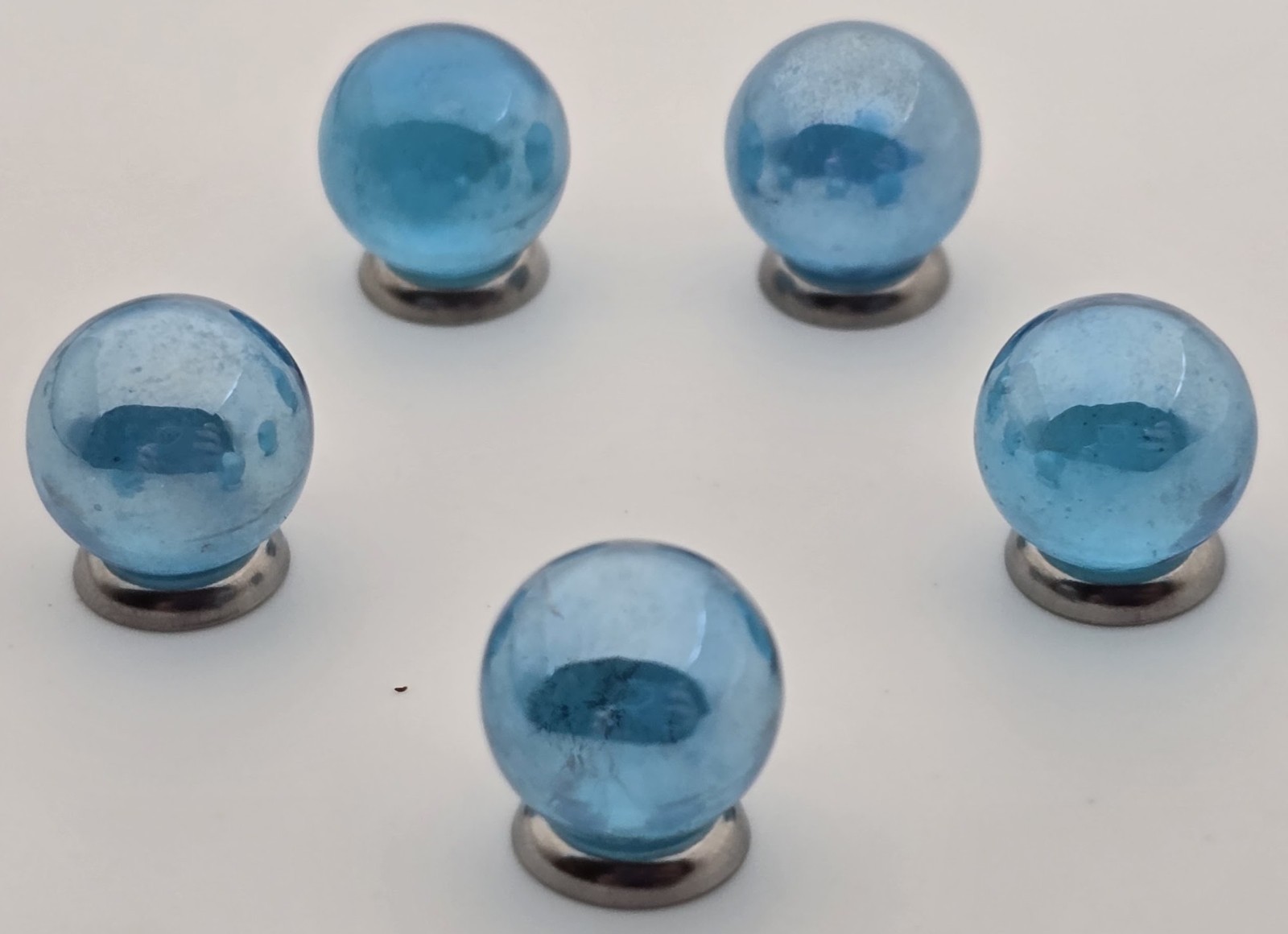 Vintage 14mm “Luster Ice Blue” Pack of 25 Player Glass Marbles (~9/16 inch) –